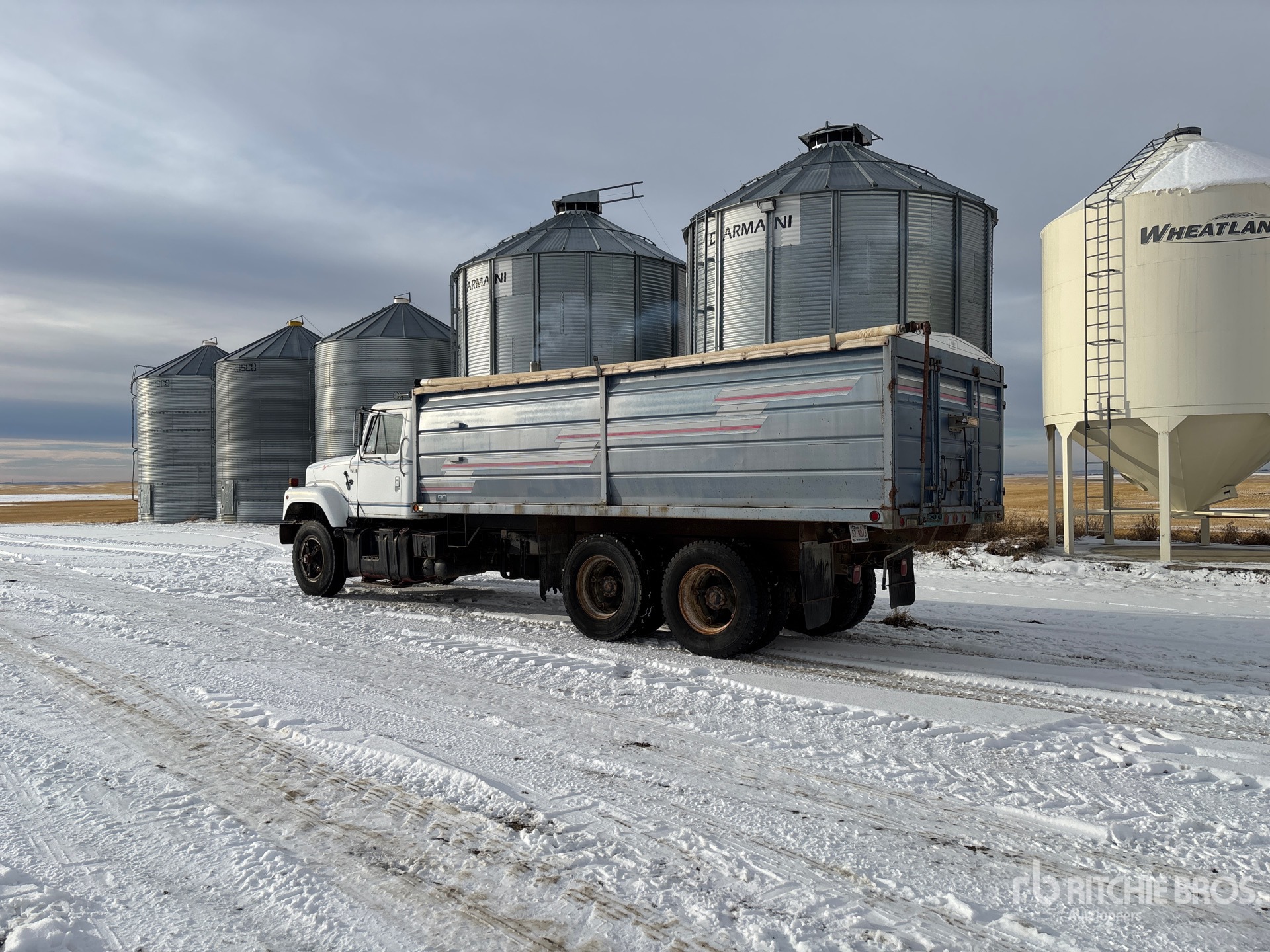 General Appearance with Imagen: esquina trasera izquierda