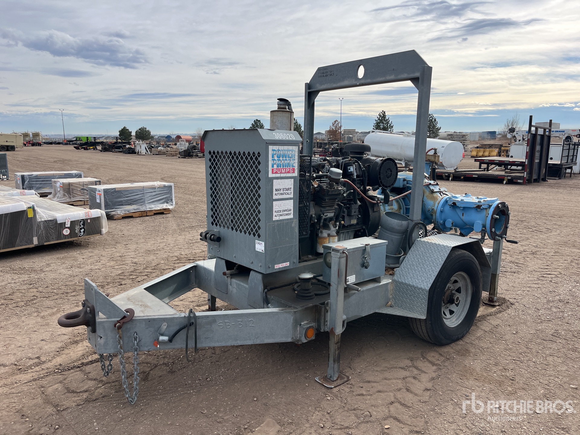 General Appearance with Foto, angolo anteriore sinistro