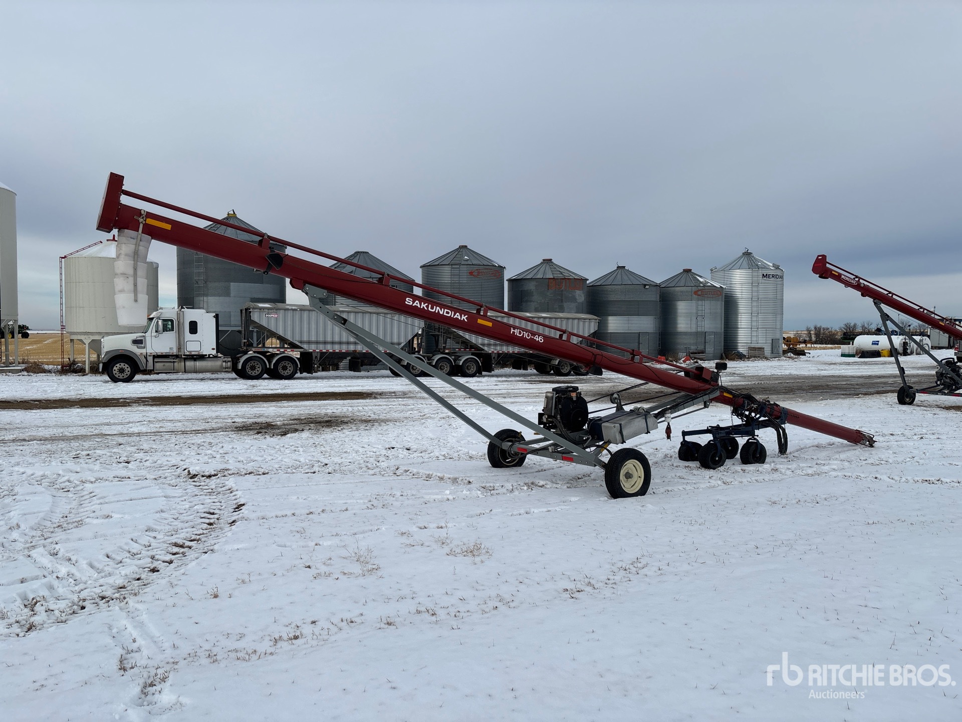 Aspect général with Image, coin arrière droit