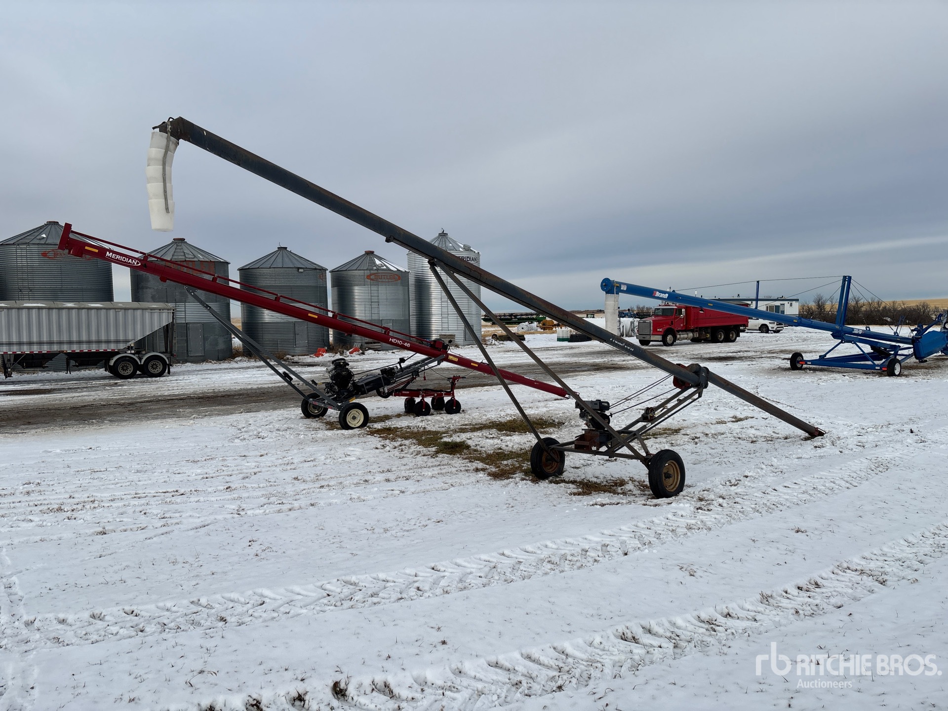 Aspect général with Image, coin arrière droit