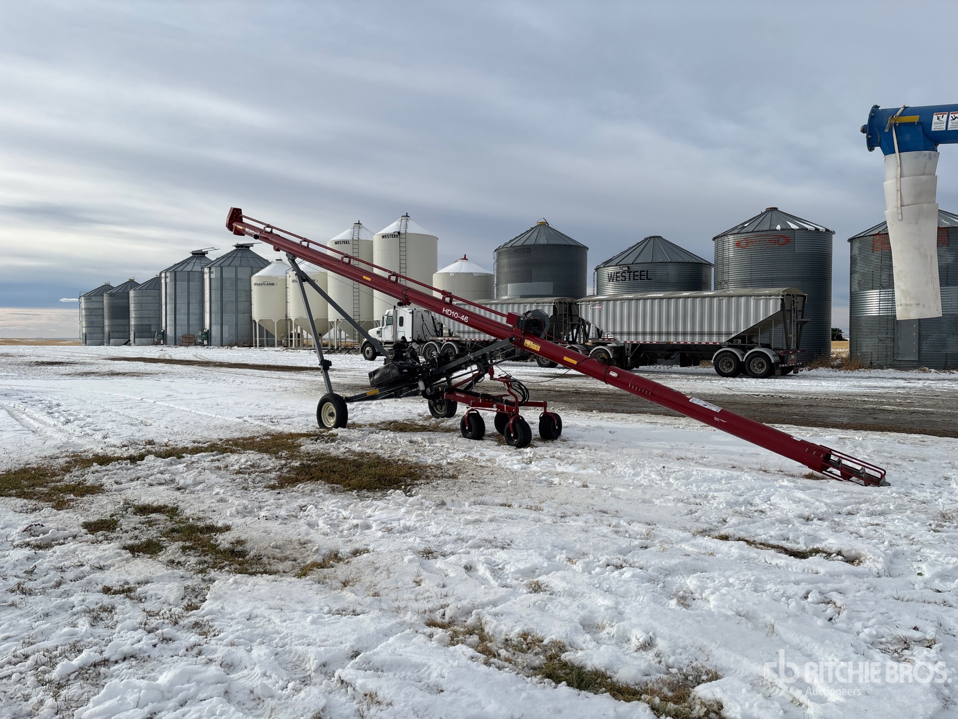 Aspect général with Image, coin avant droit