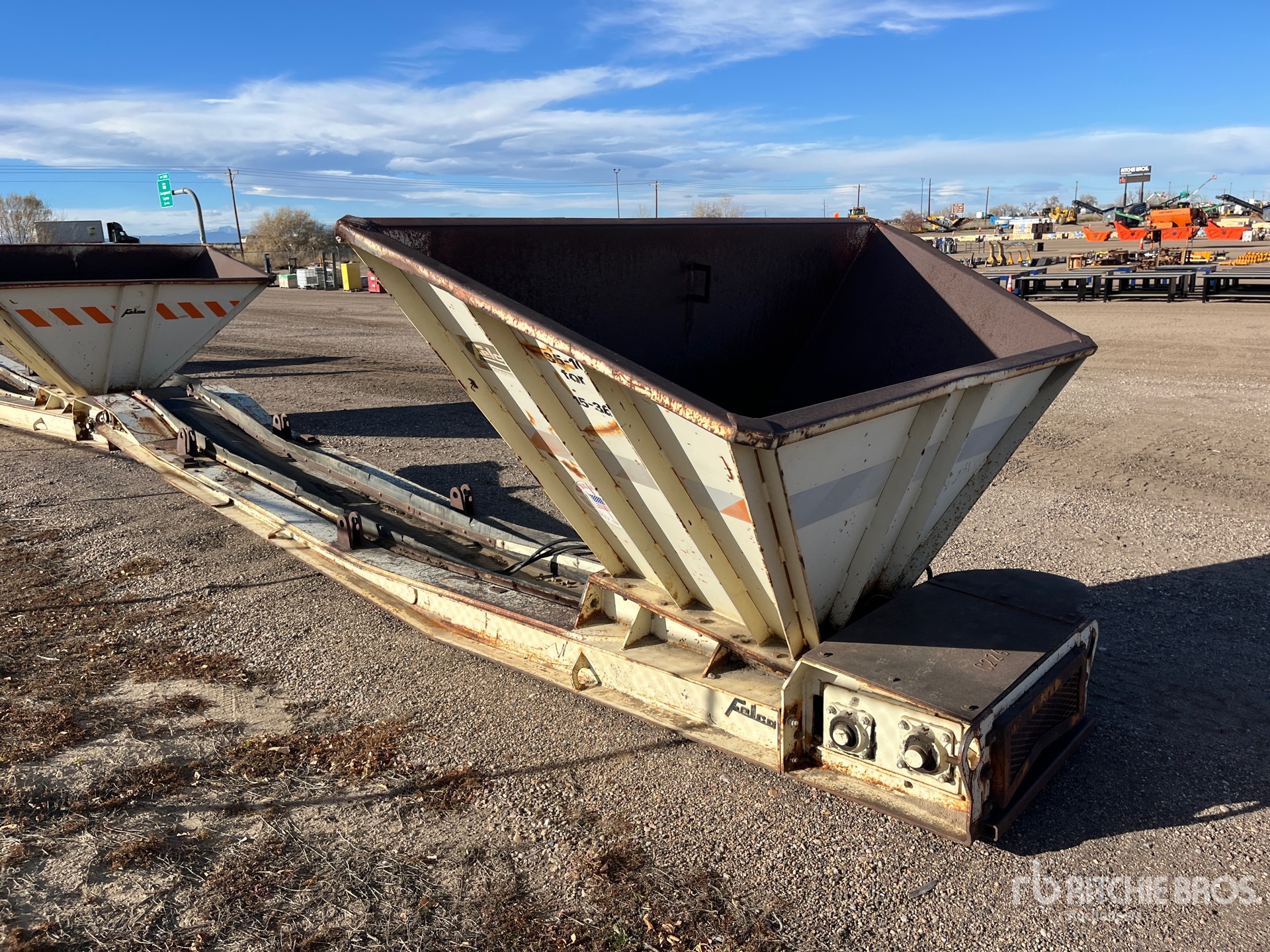 General Appearance with Imagen: esquina trasera izquierda