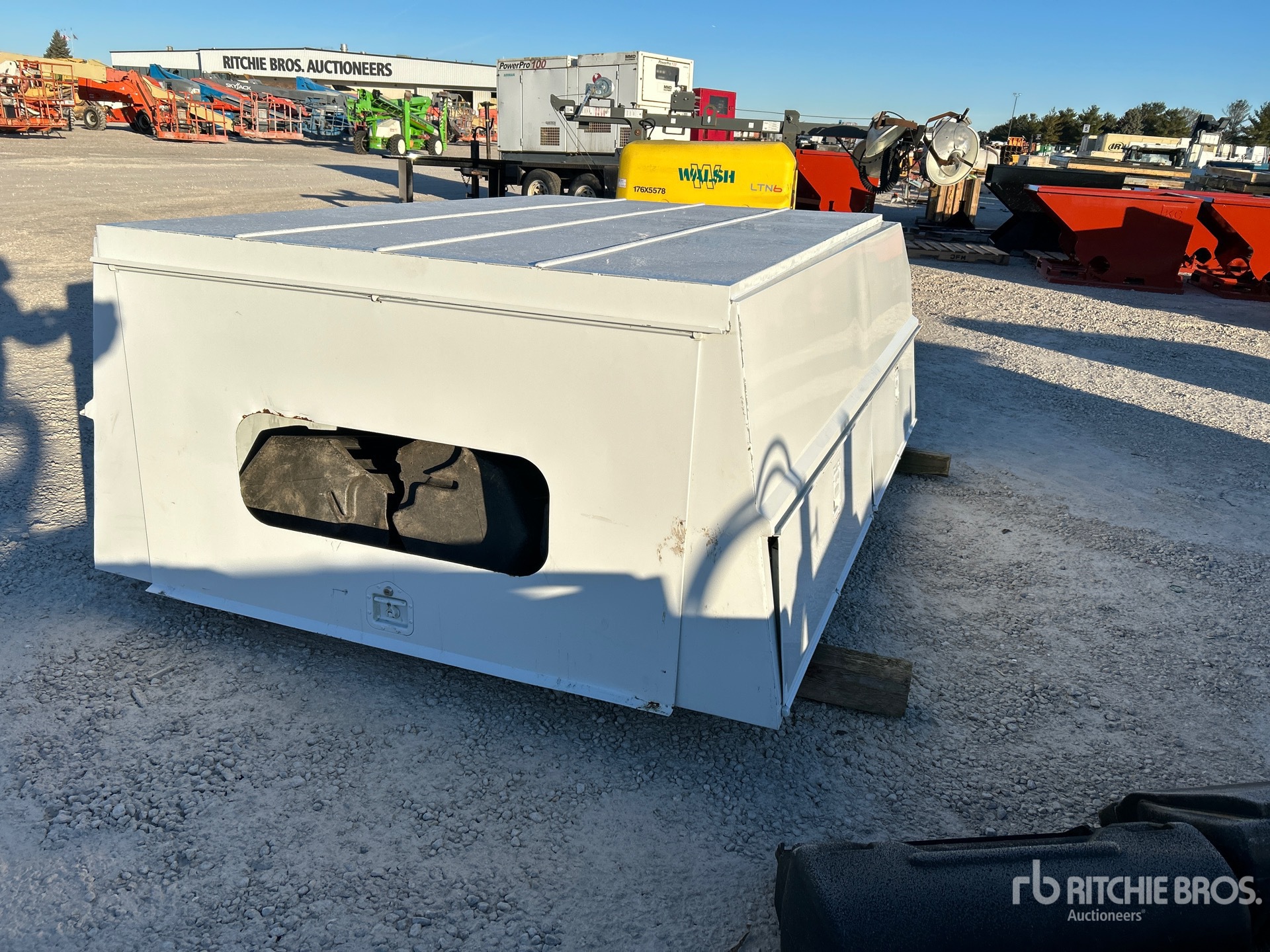 General Appearance with Picture, Left Front Corner