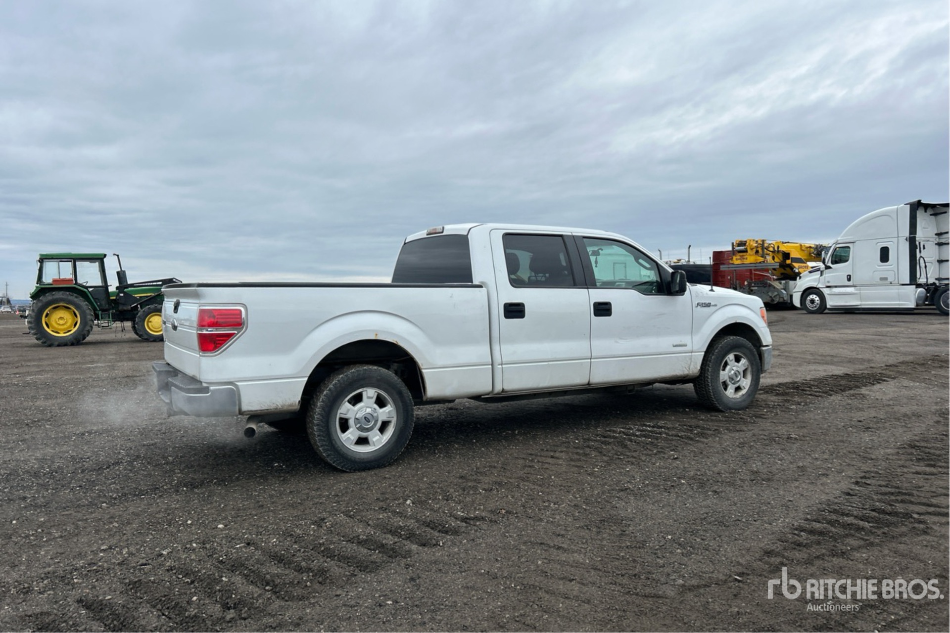 General Appearance with Imagen: esquina trasera derecha