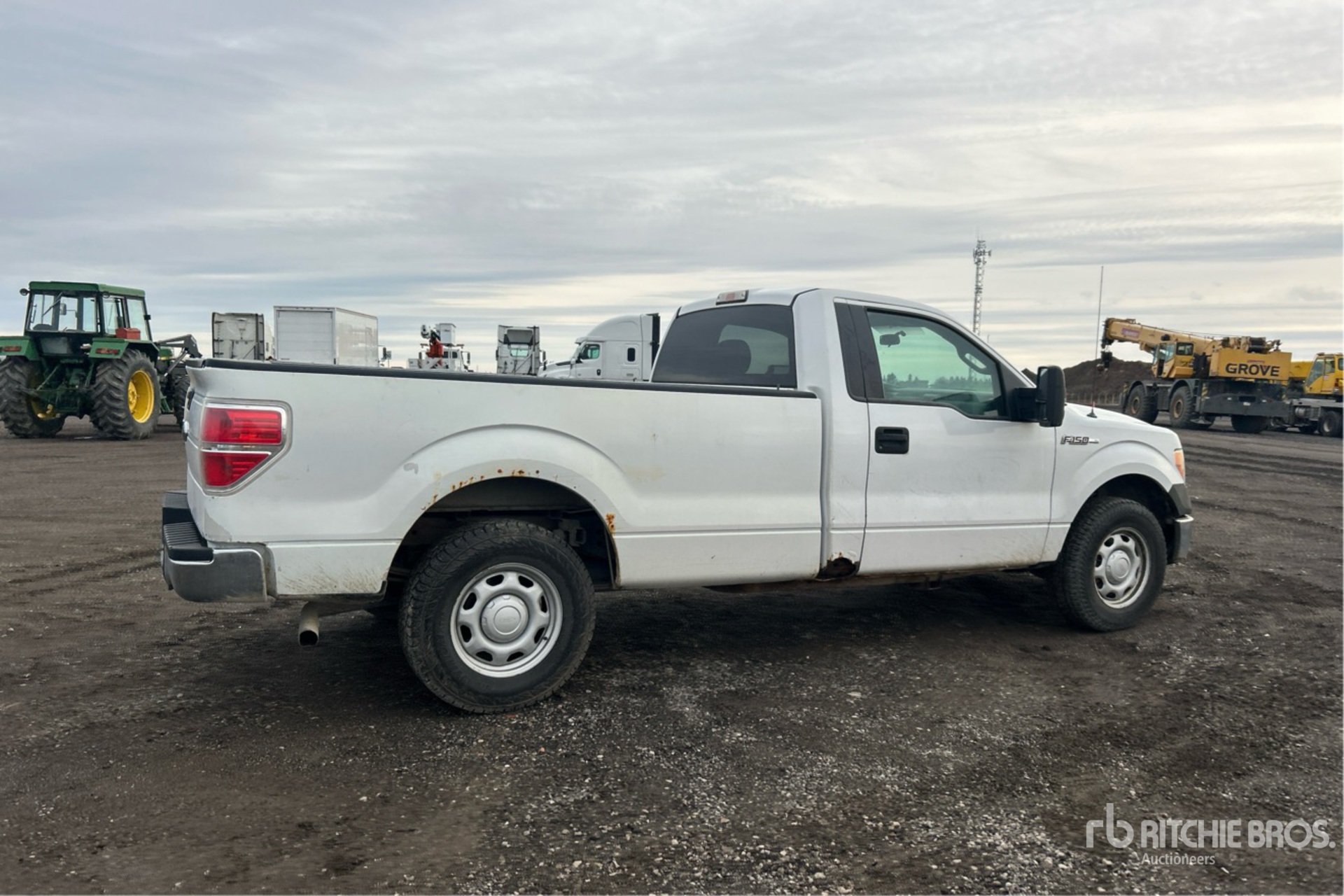 General Appearance with Picture, Right Rear Corner