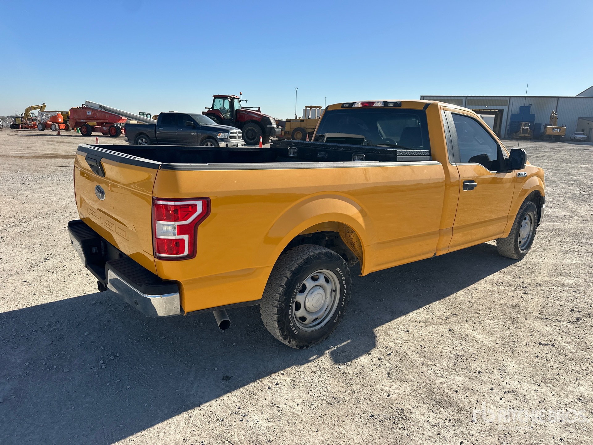 General Appearance with Foto, angolo anteriore sinistro