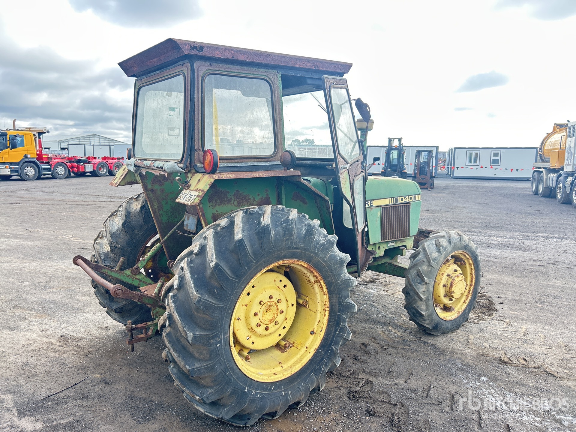 General Appearance with Picture, Right Rear Corner