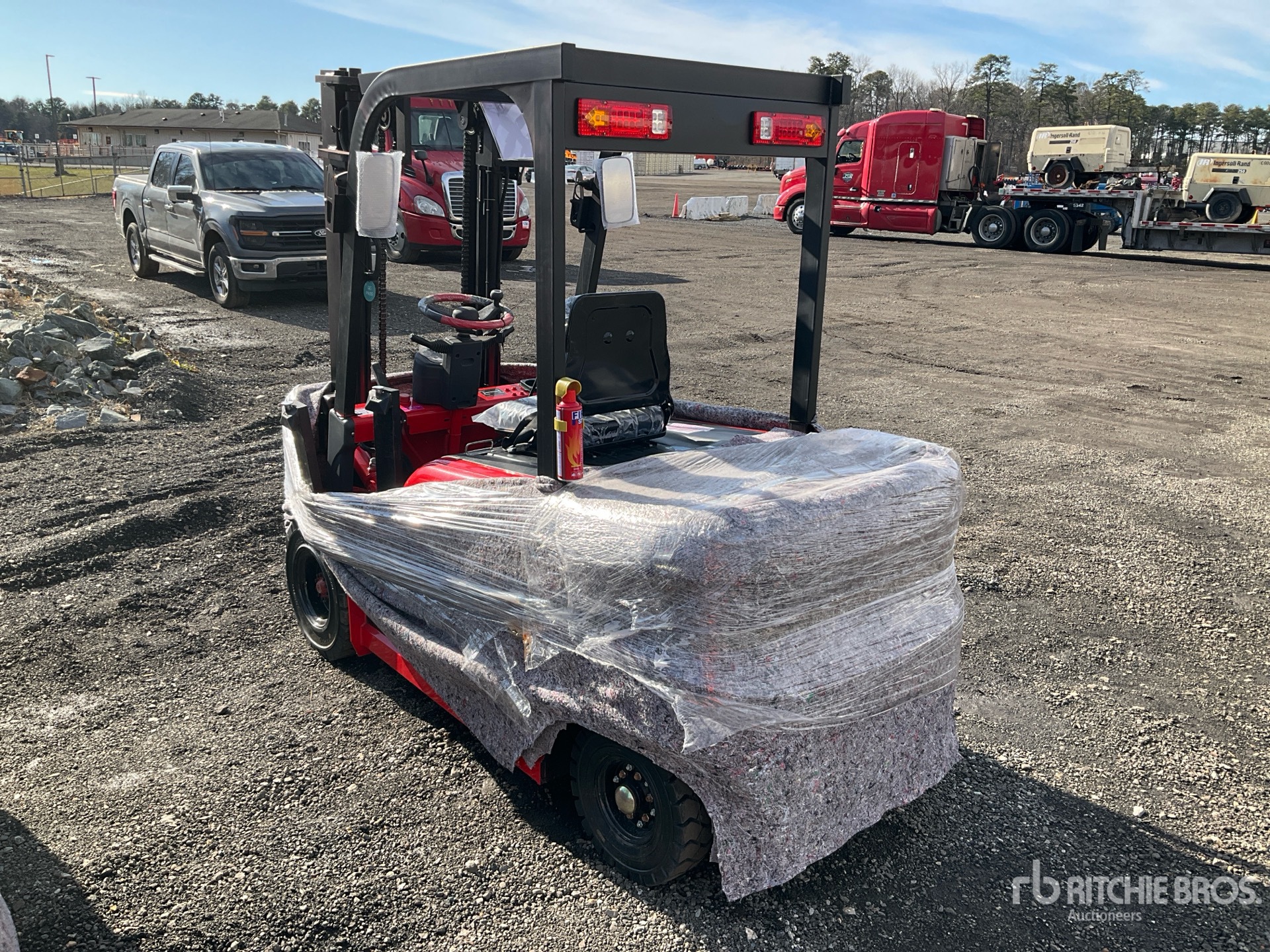 General Appearance with Picture, Left Rear Corner