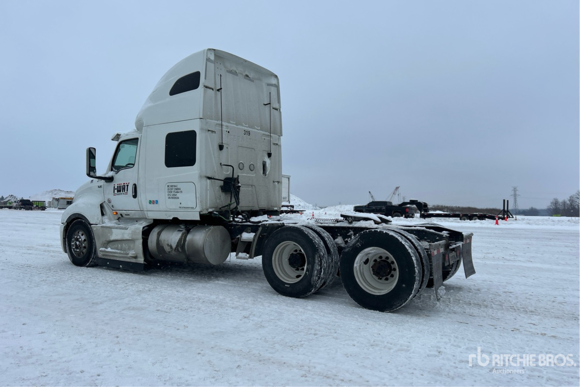 Aspect général with Image, coin arrière gauche