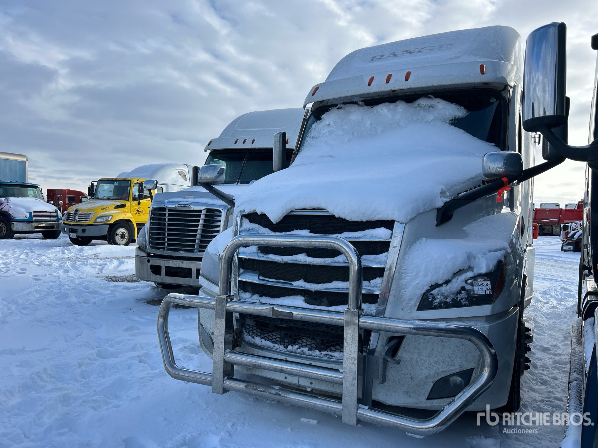 General Appearance with Picture, Left Front Corner