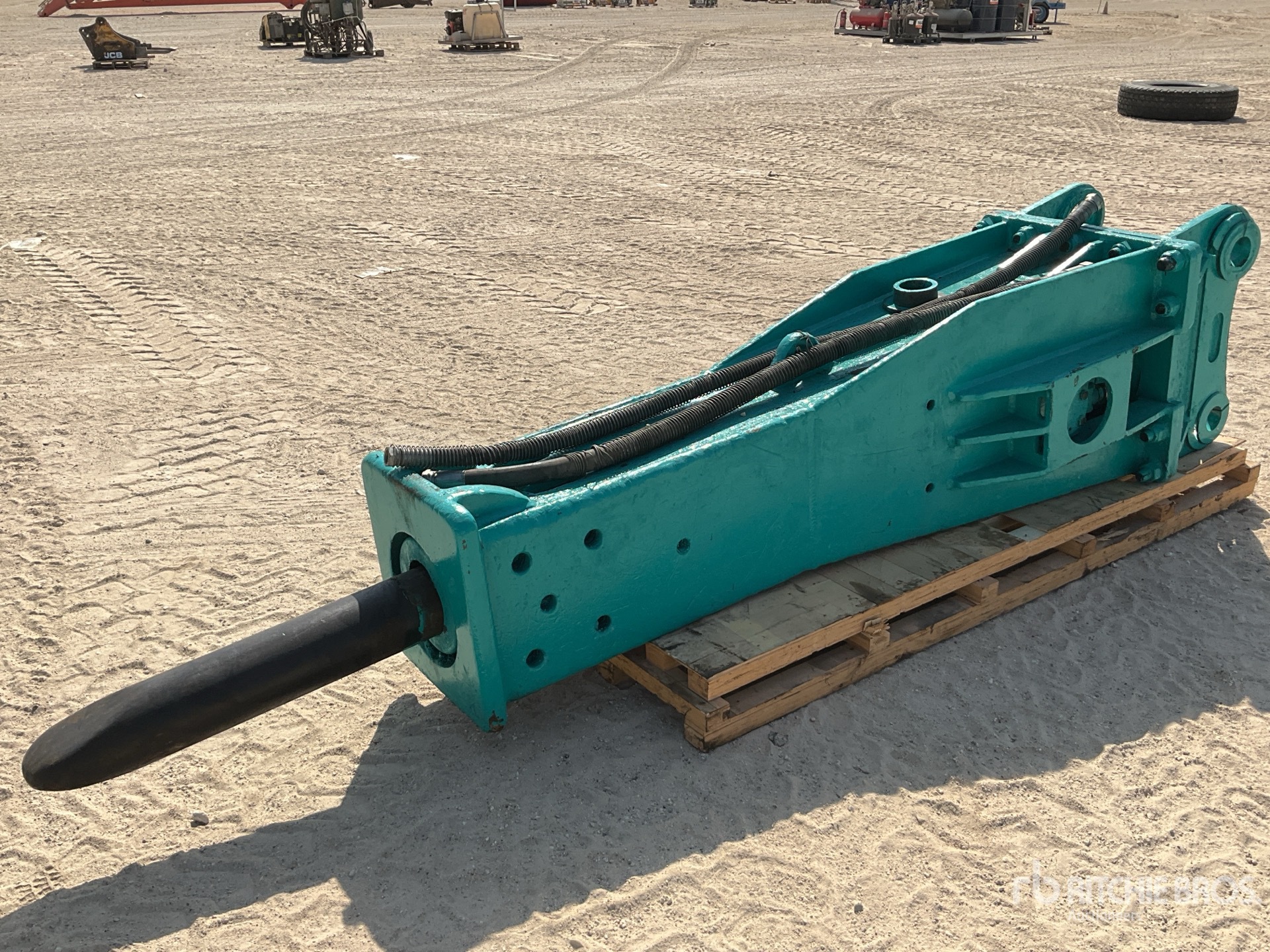 General Appearance with Picture, Left Front Corner