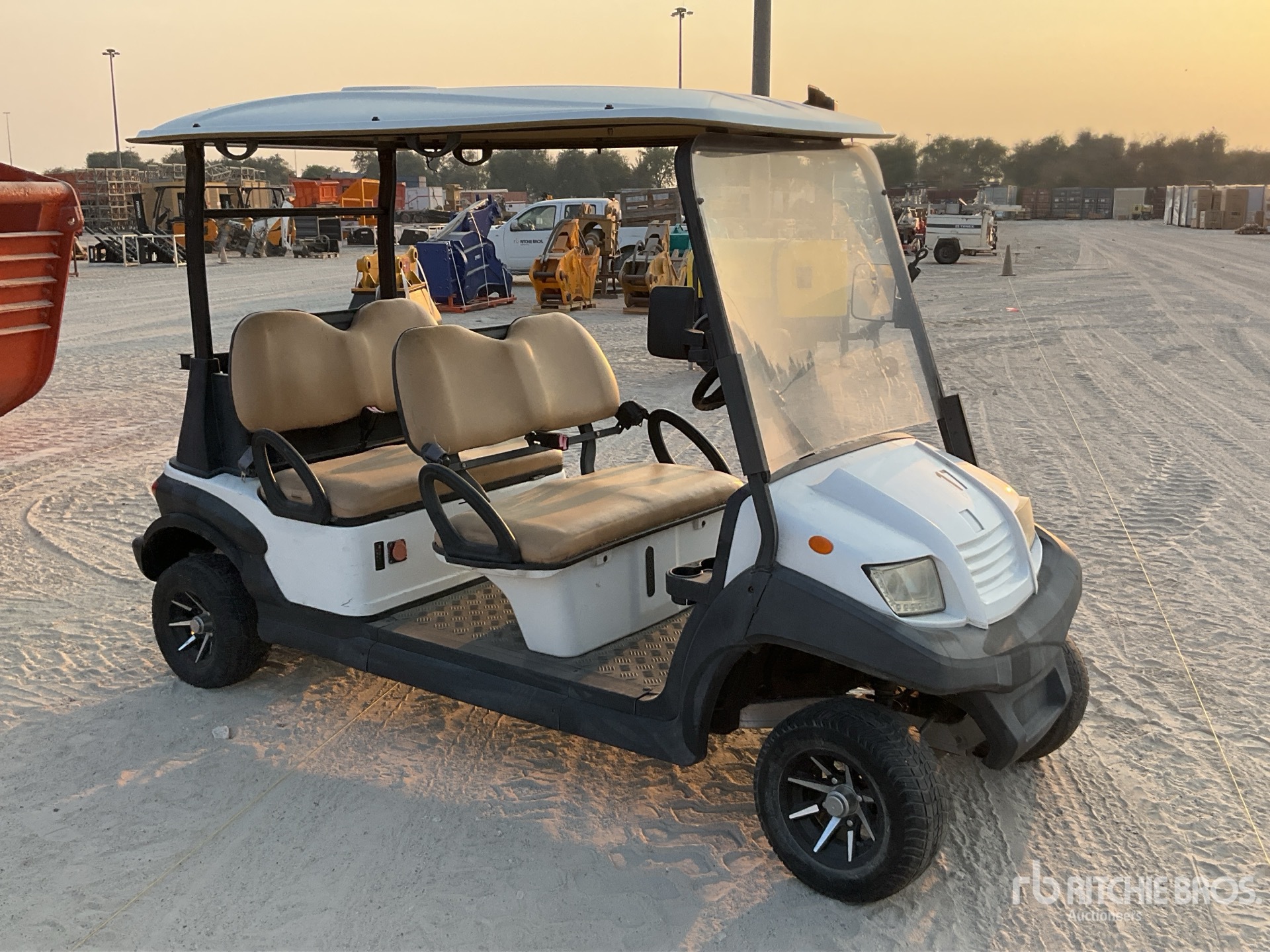 General Appearance with Bild, Ecke vorne rechts