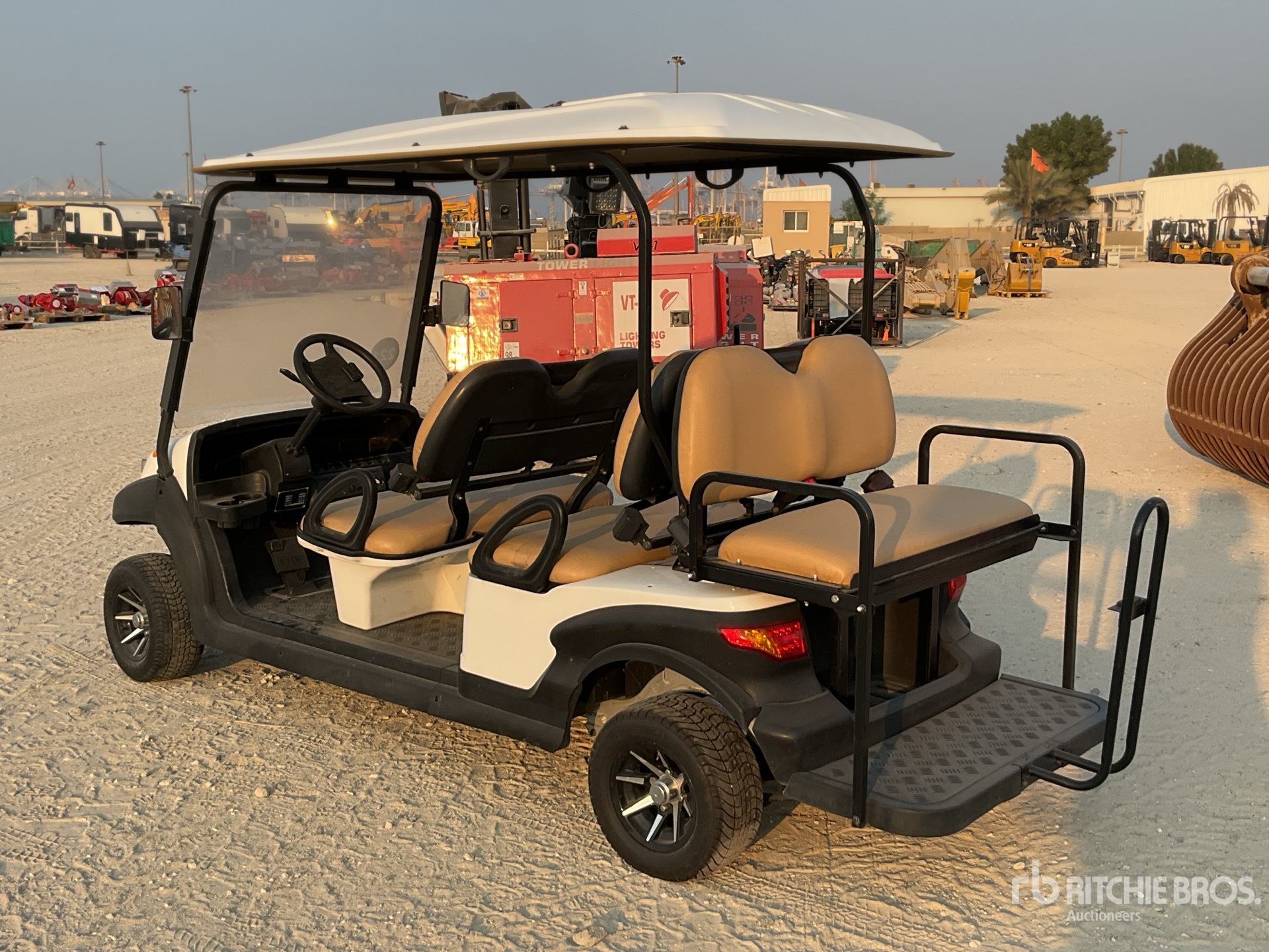 General Appearance with Bild, Ecke hinten links