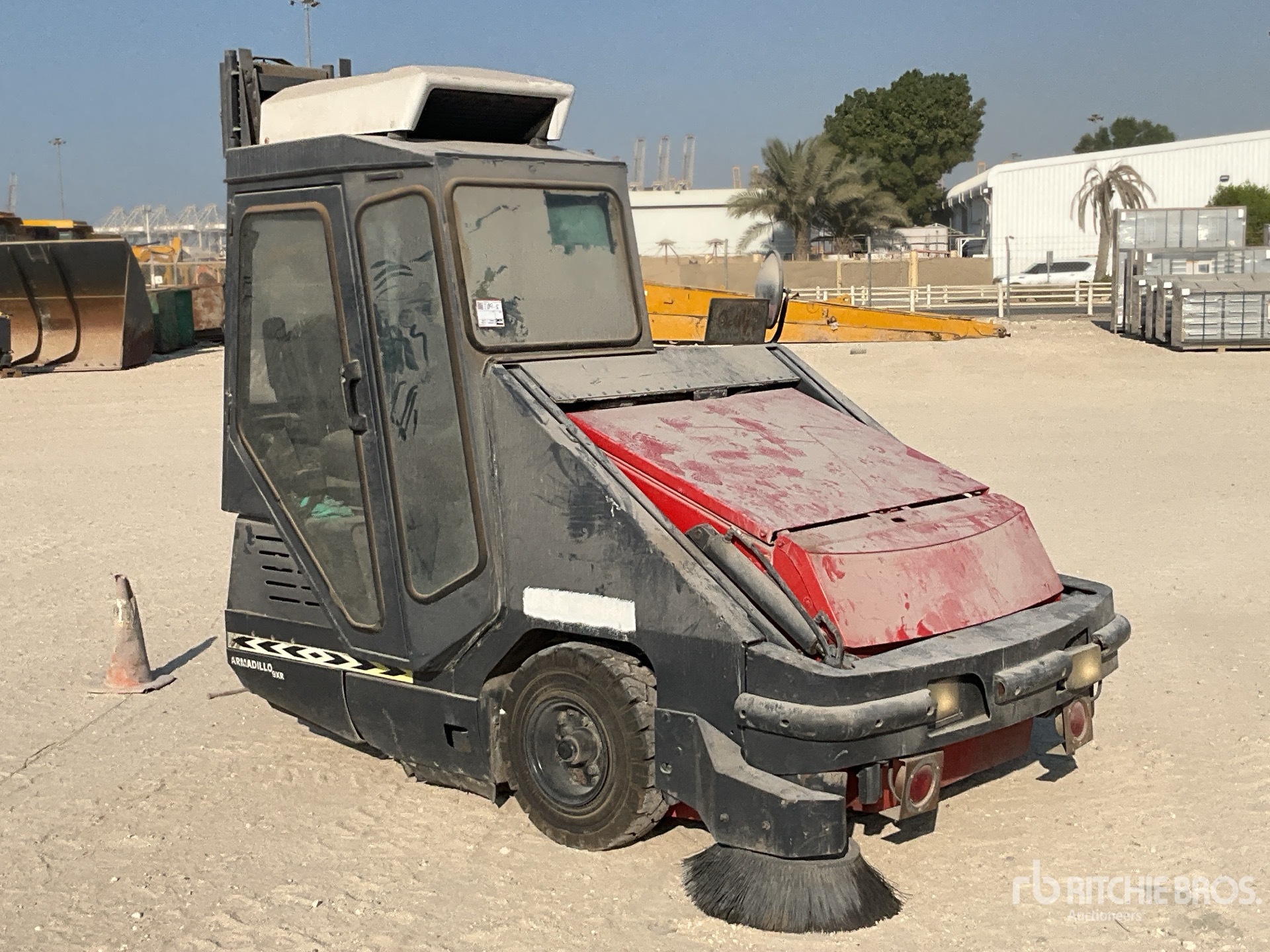 General Appearance with Picture, Right Front Corner