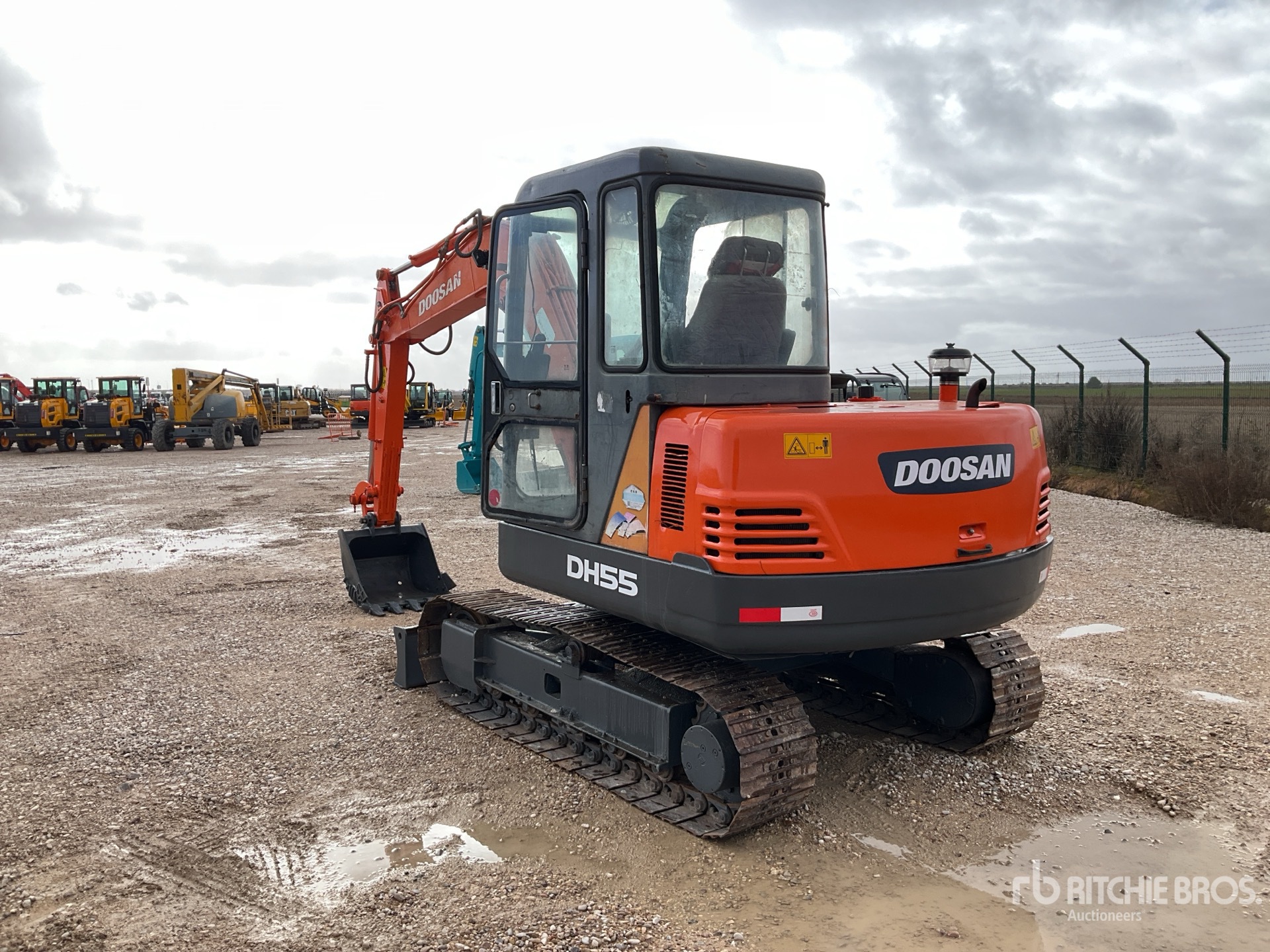 General Appearance with Picture, Left Rear Corner