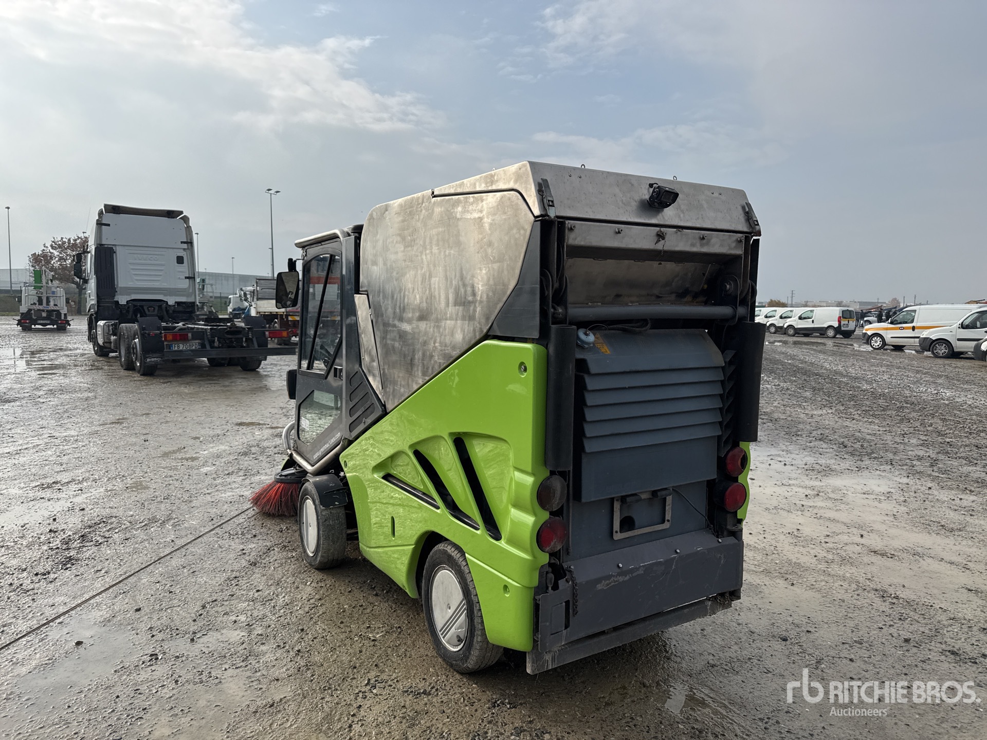 General Appearance with Picture, Left Rear Corner