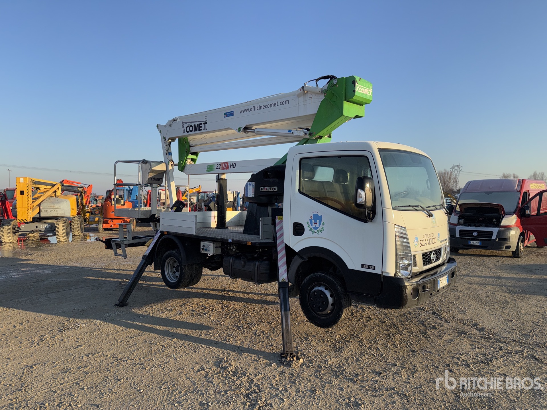 General Appearance with Bild, Ecke vorne rechts