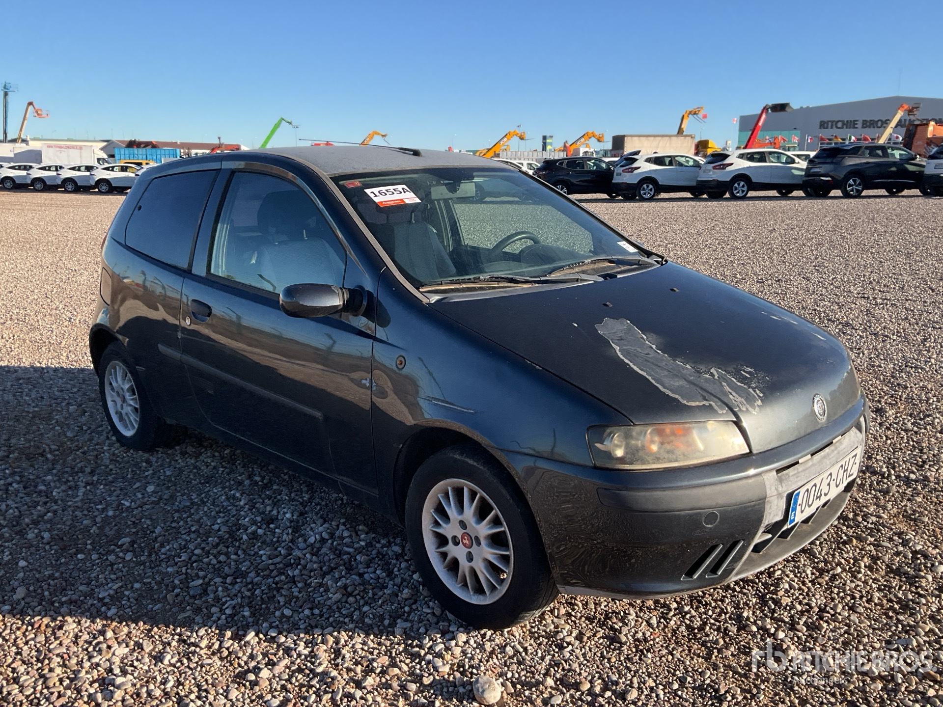 General Appearance with Picture, Right Front Corner