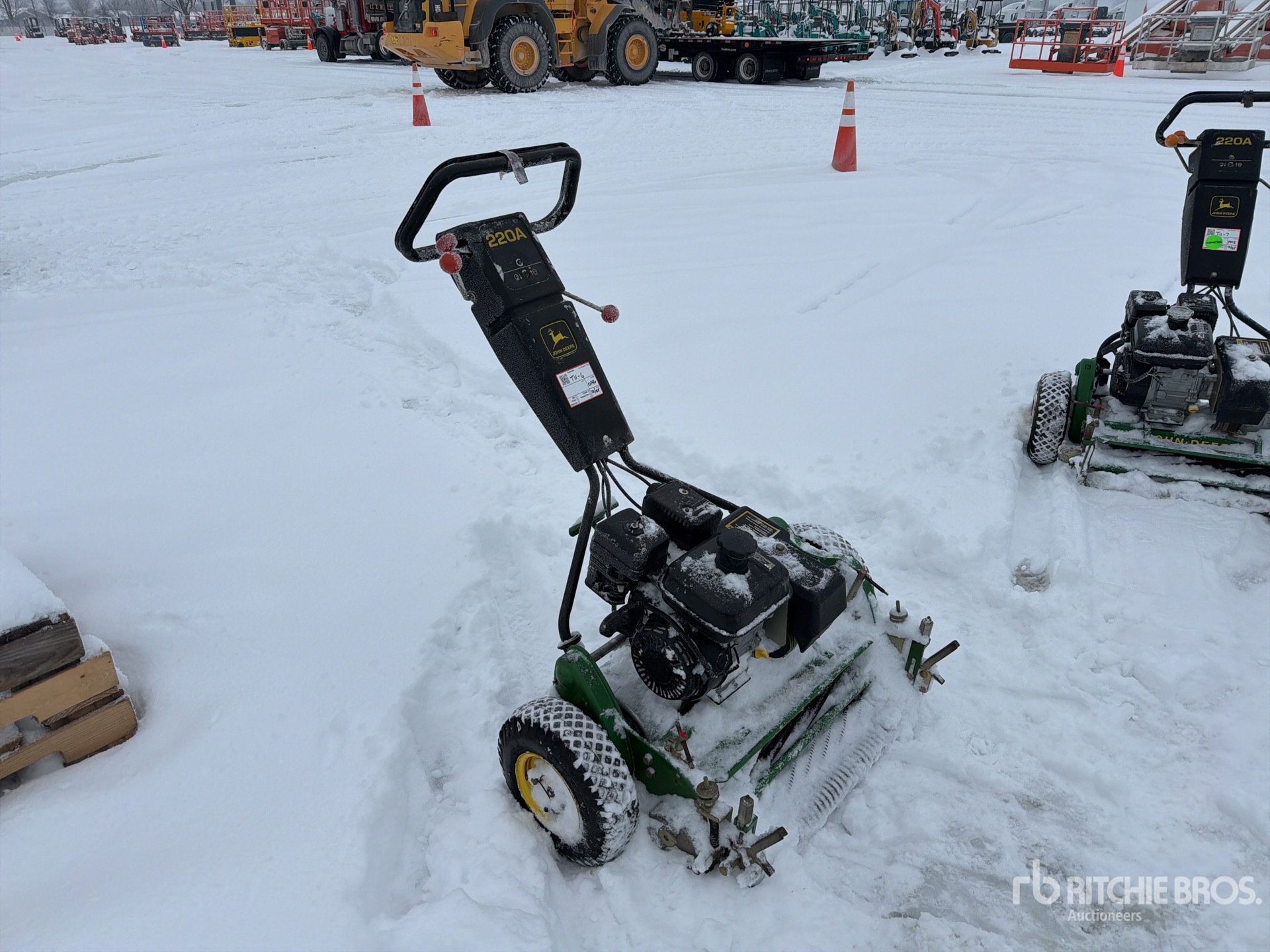 General Appearance with Picture, Right Front Corner