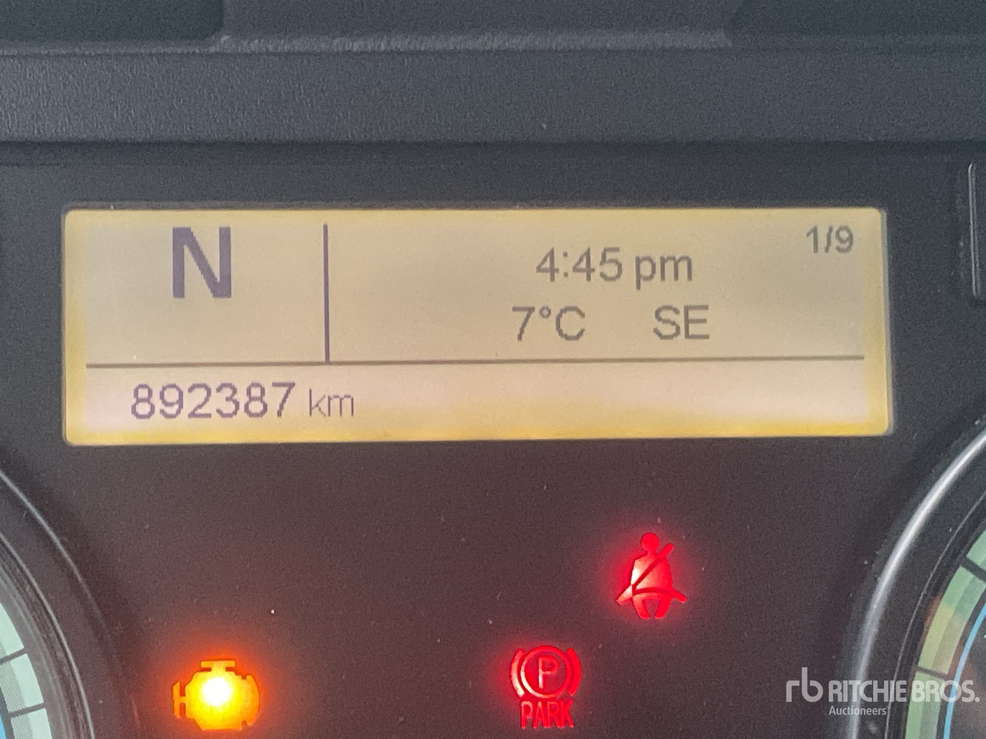 General Appearance with Hour Meter / Odometer