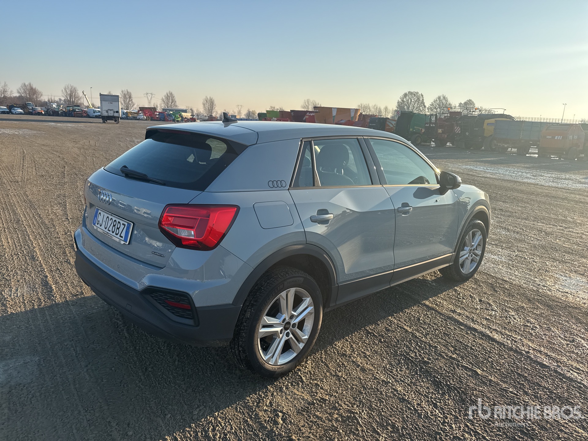 General Appearance with Picture, Right Rear Corner