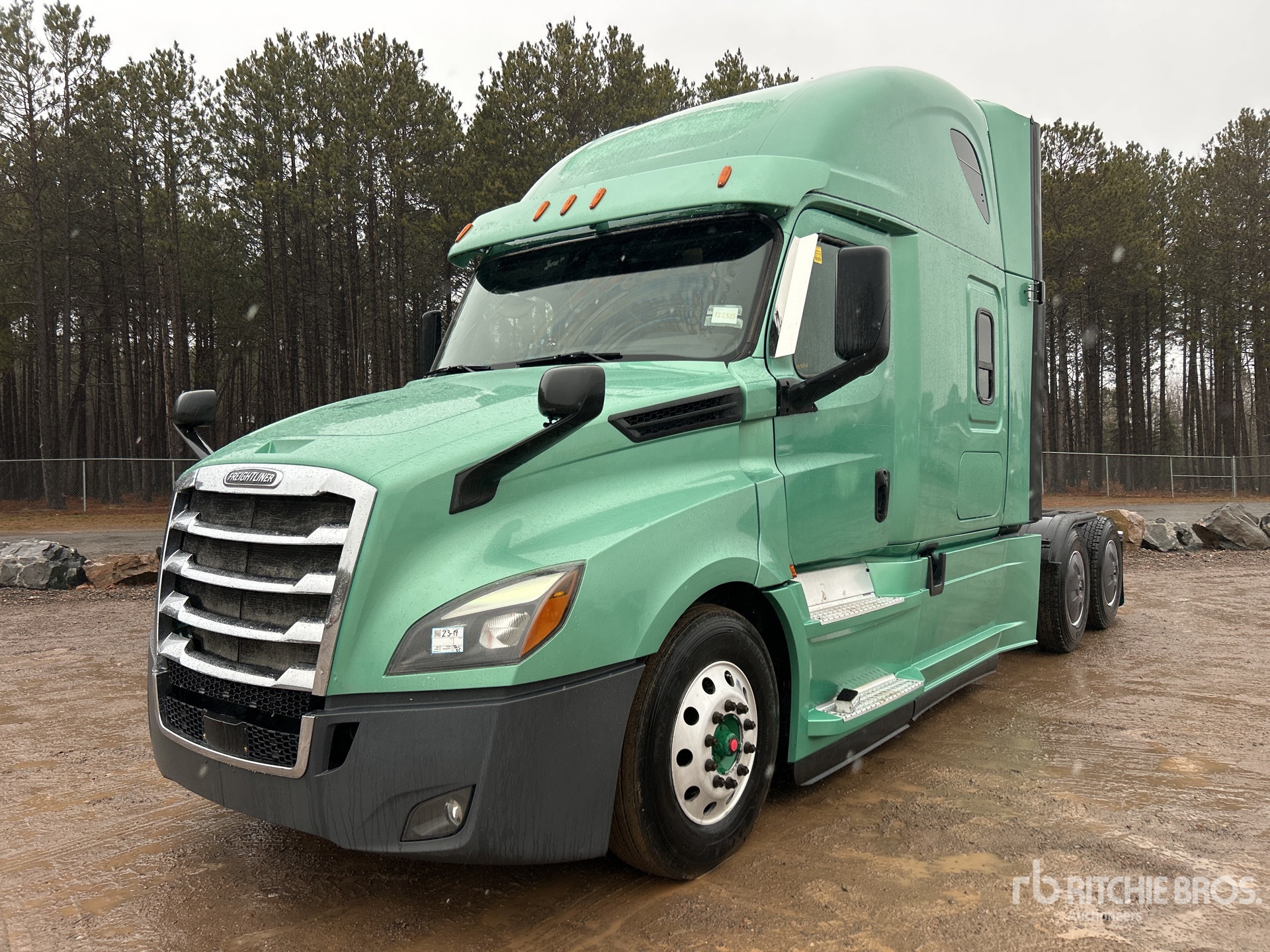 General Appearance with Featured Photo