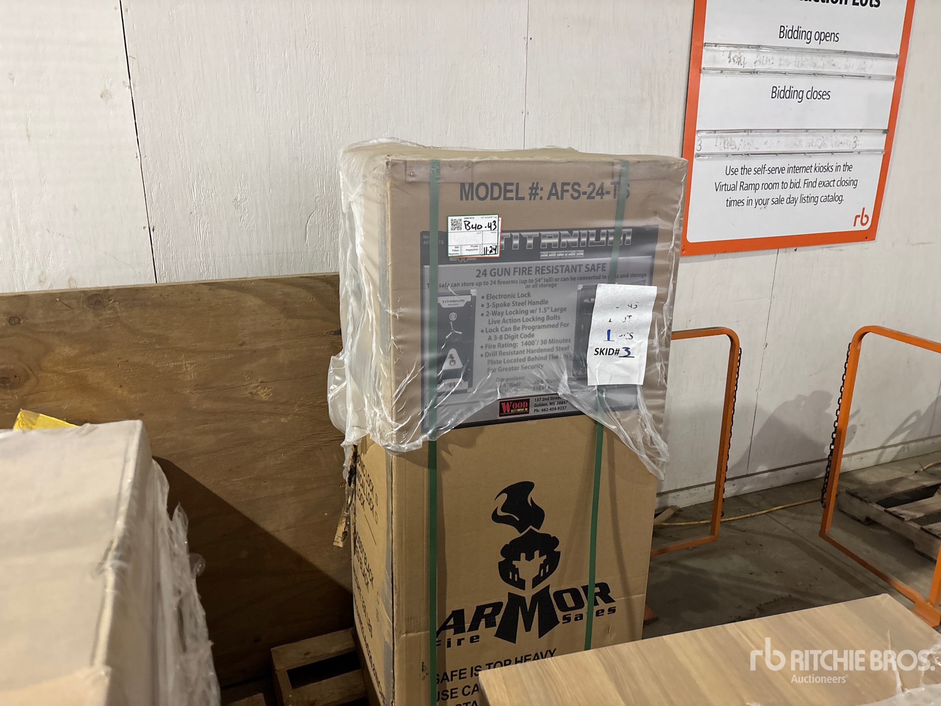 General Appearance with Picture, Right Front Corner