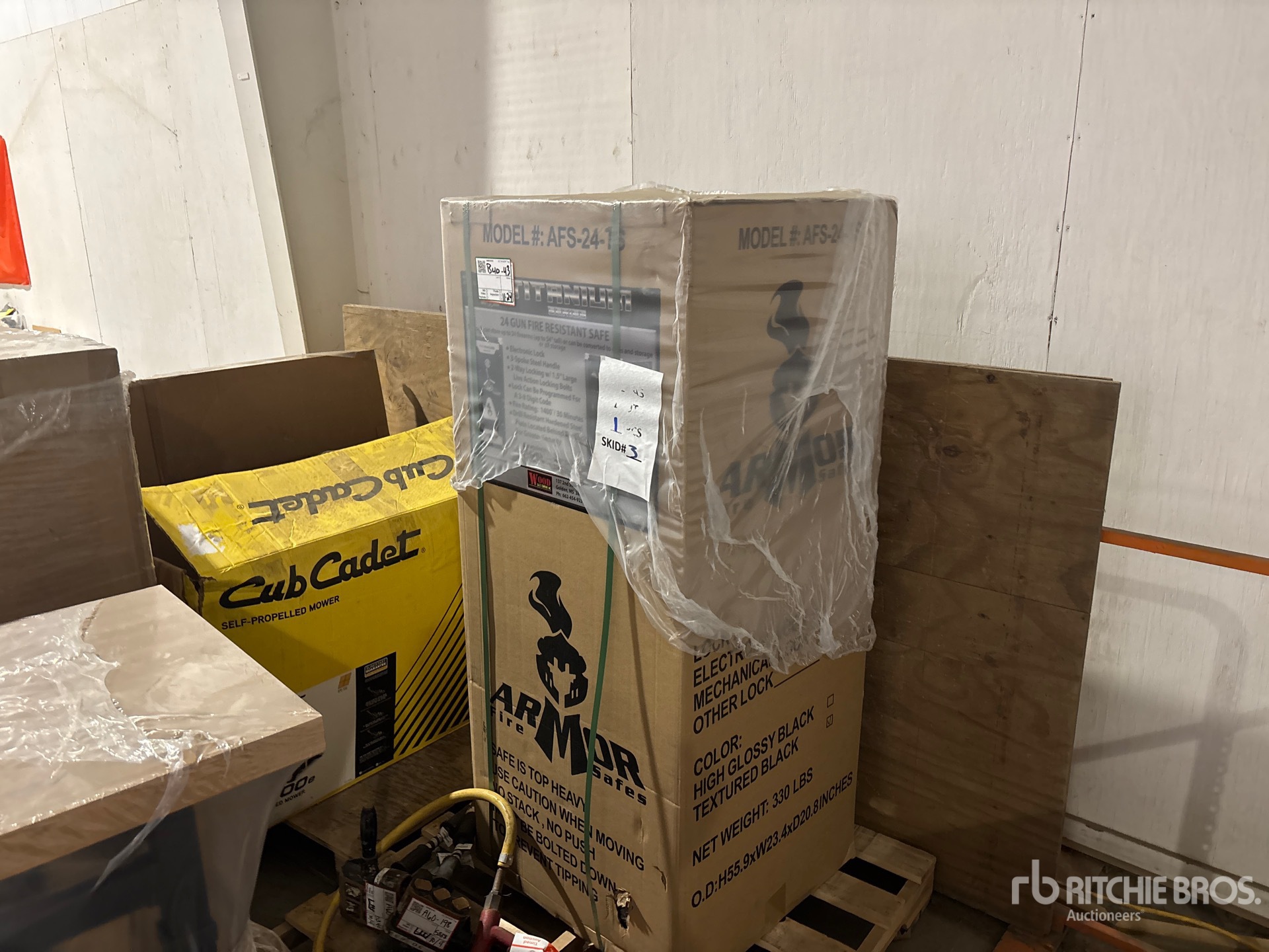 General Appearance with Picture, Left Front Corner