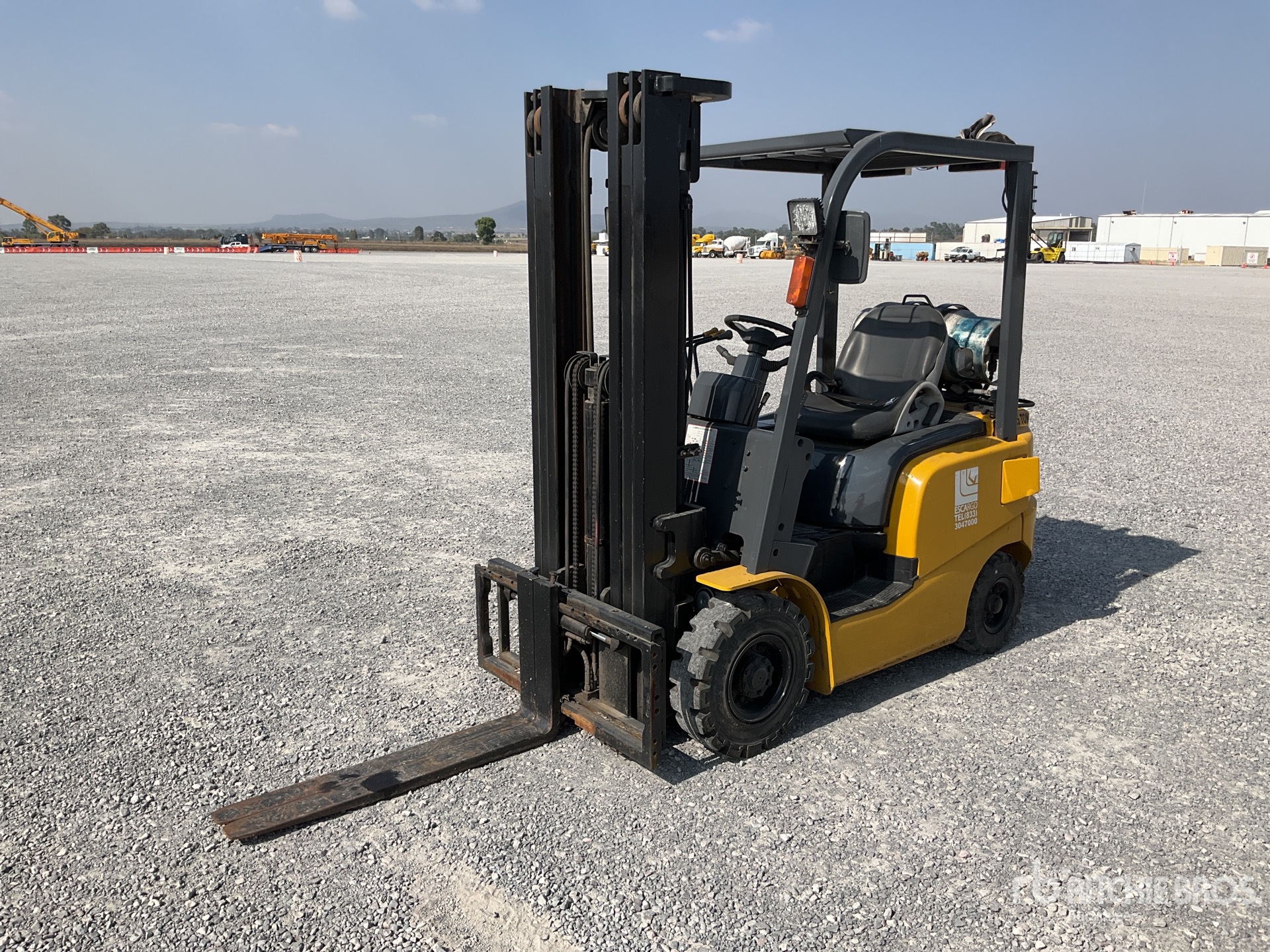 General Appearance with Picture, Left Front Corner