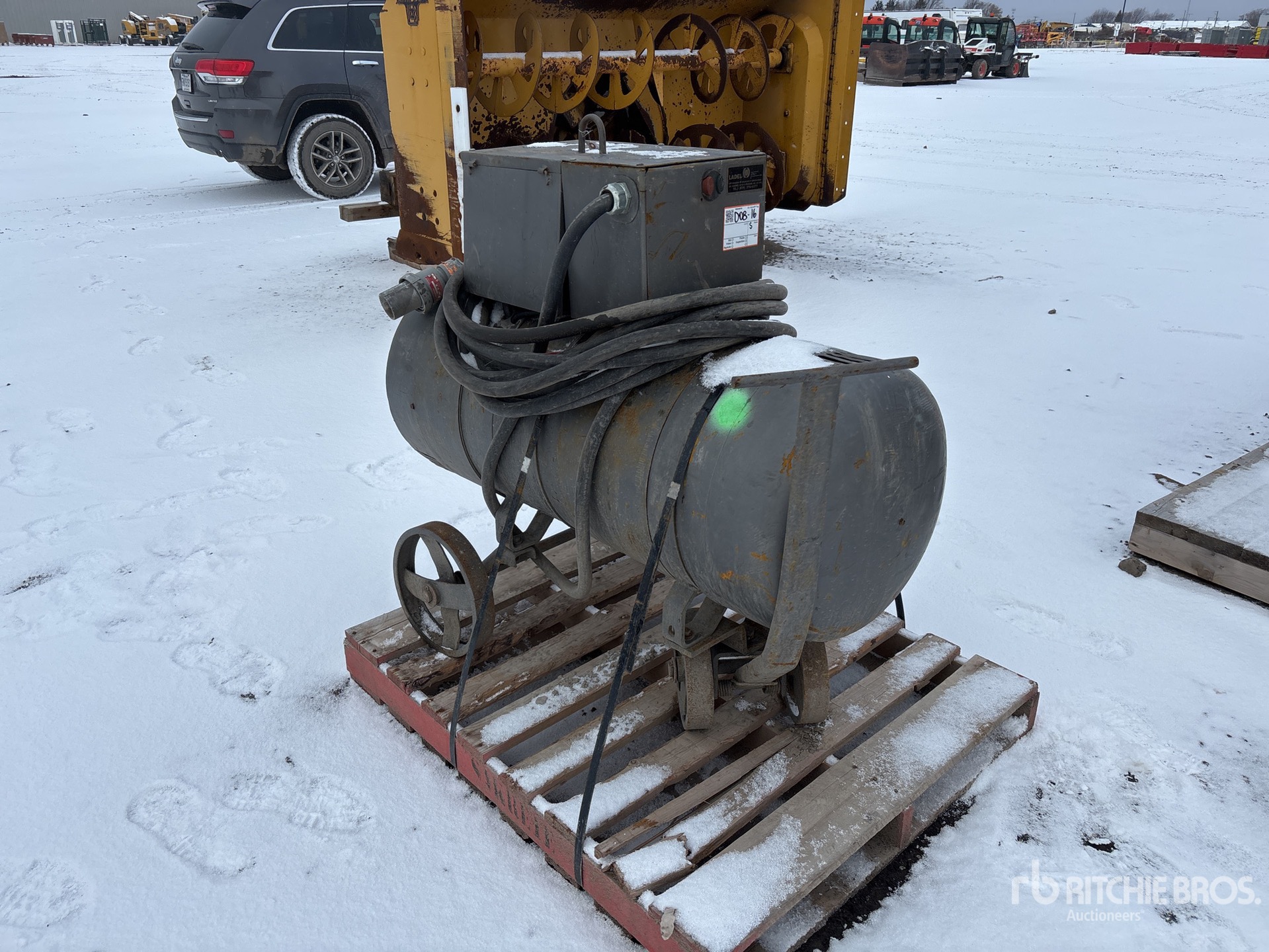 Aspect général with Image, coin avant droit