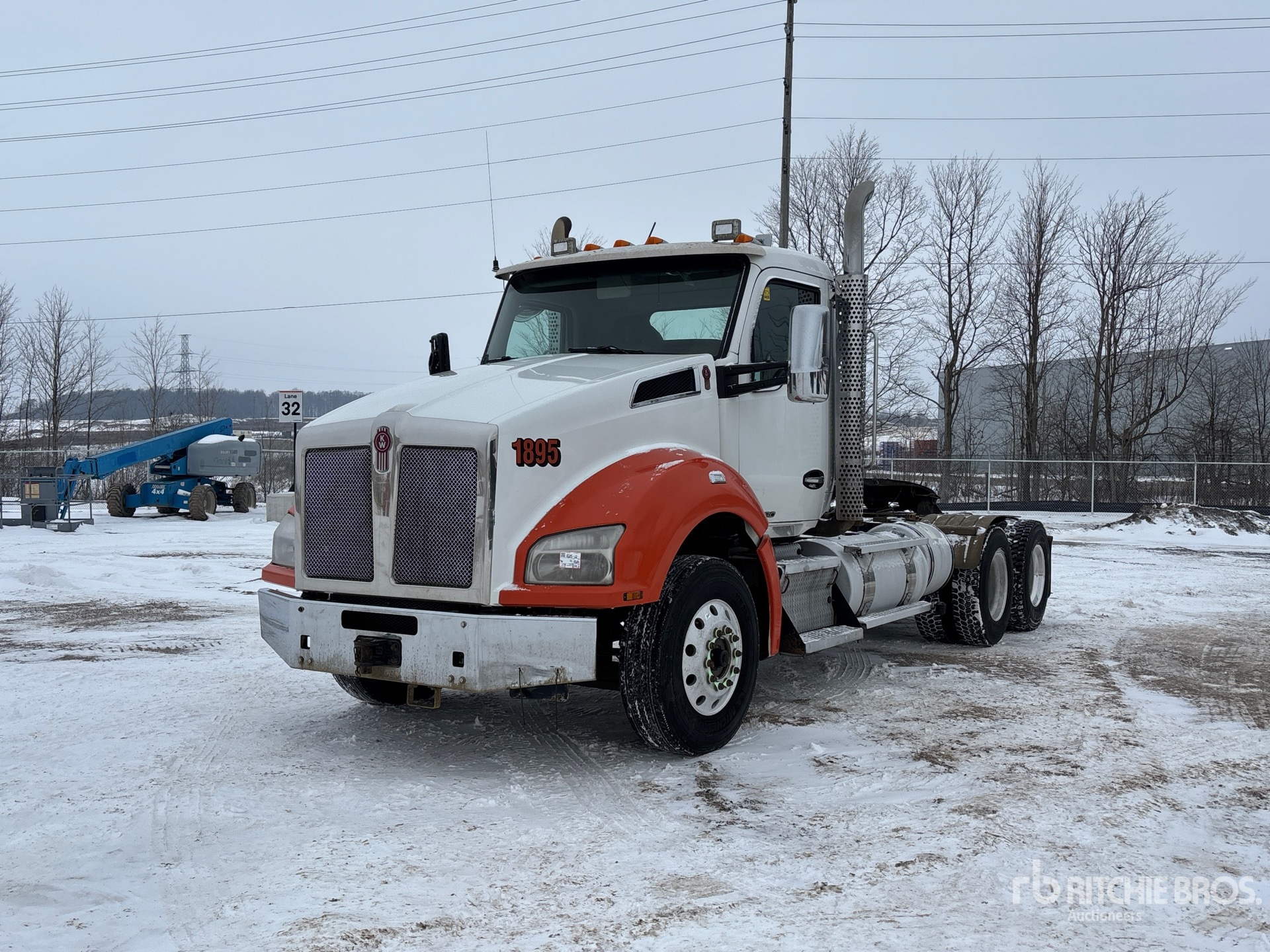 General Appearance with Picture, Left Front Corner