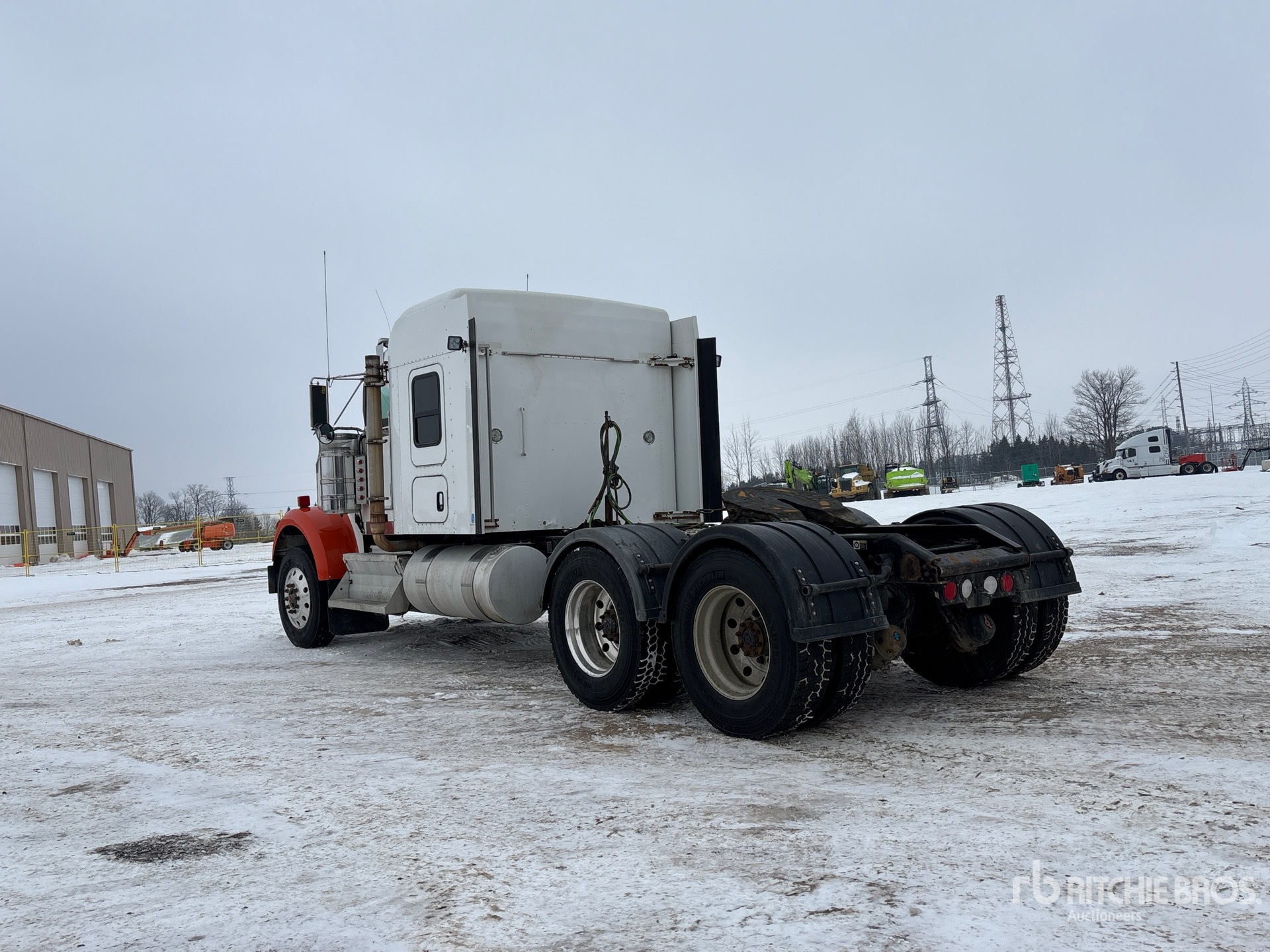Aspect général with Image, coin arrière gauche