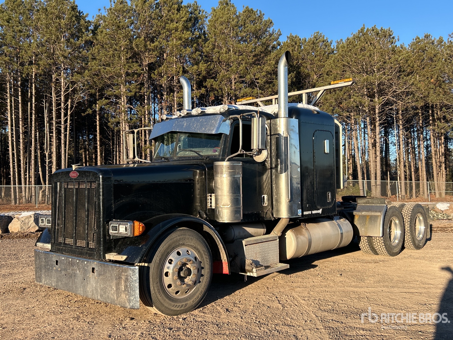 General Appearance with Featured Photo