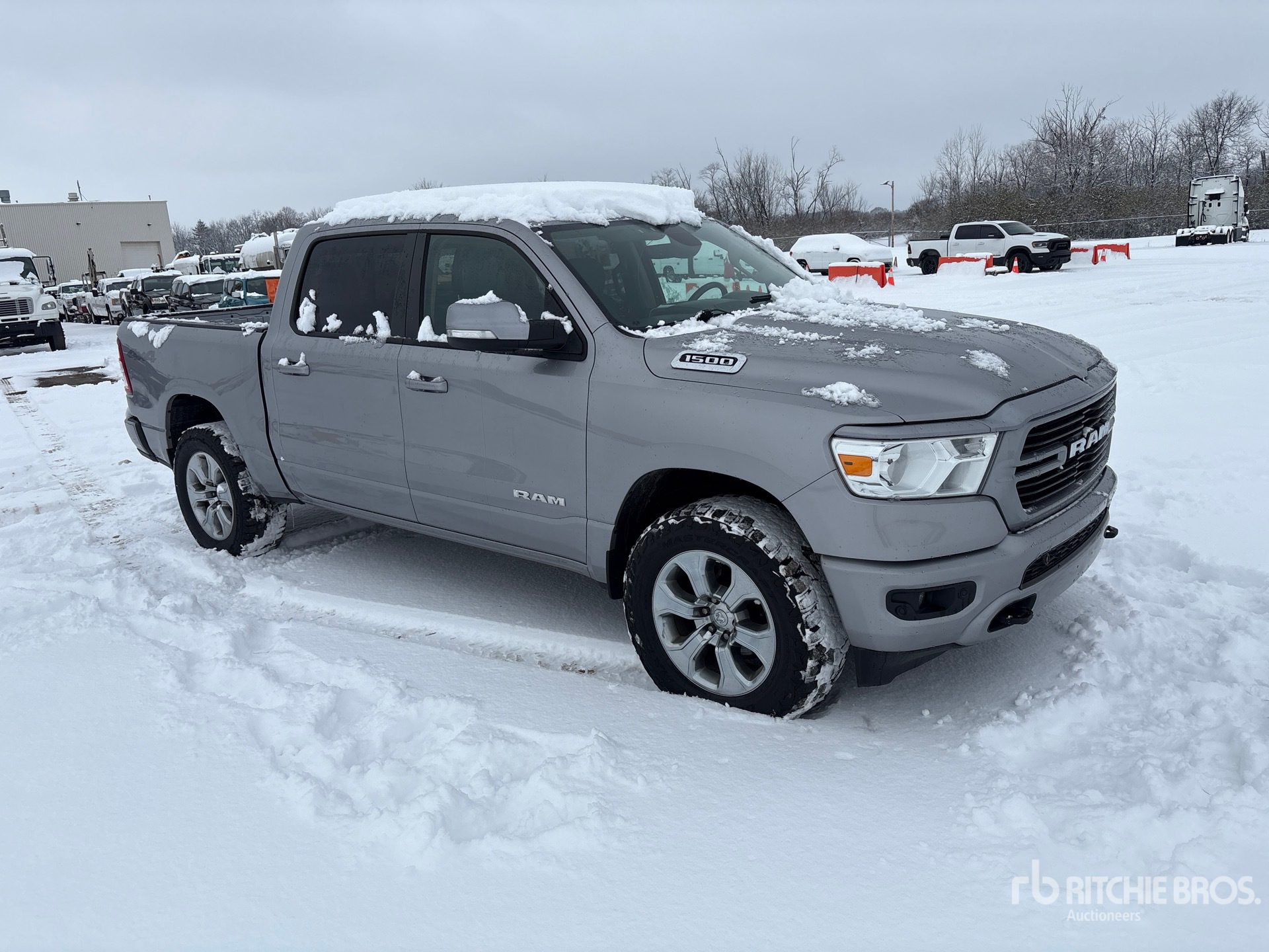 General Appearance with Picture, Right Front Corner