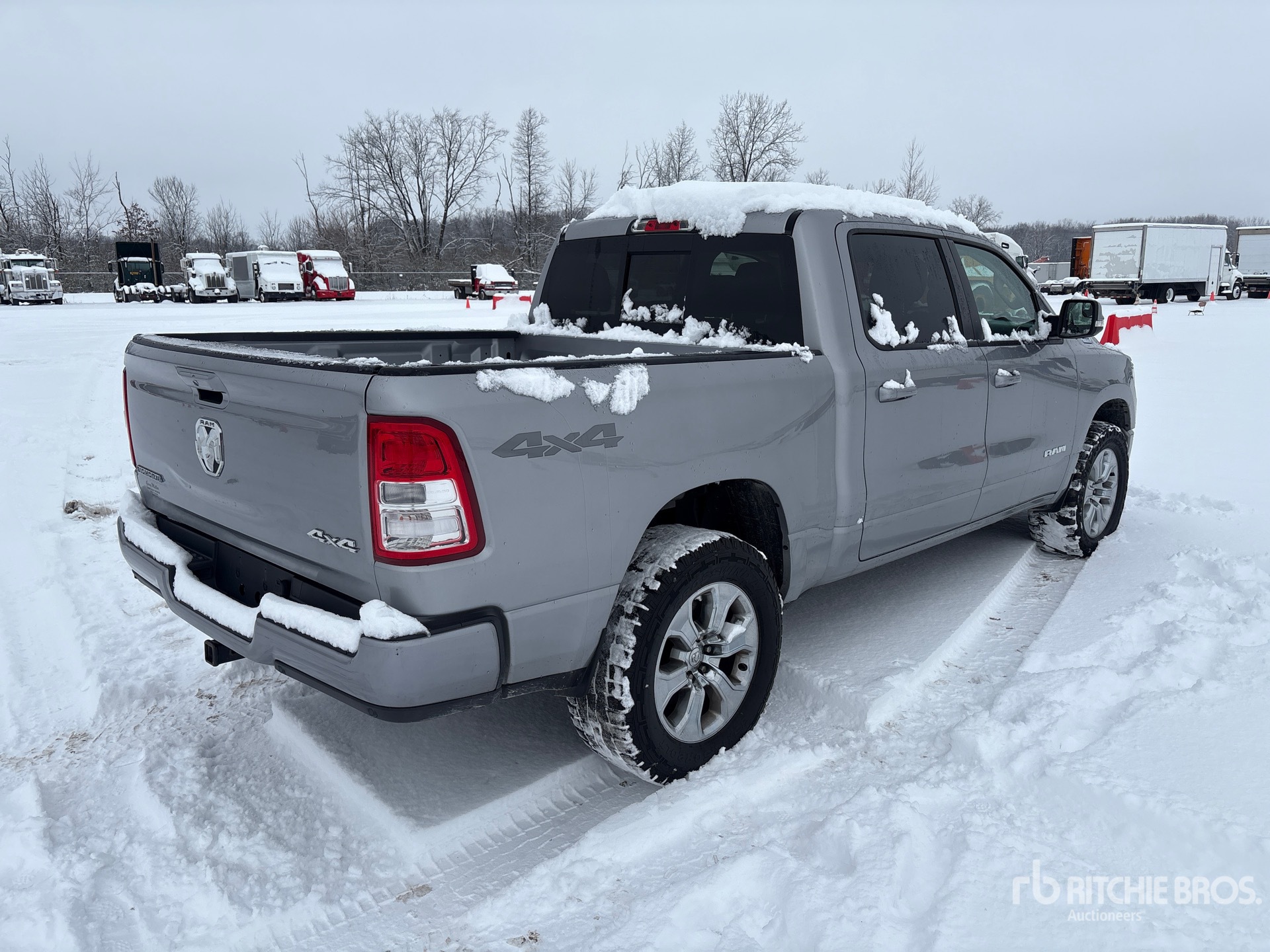 General Appearance with Picture, Right Rear Corner