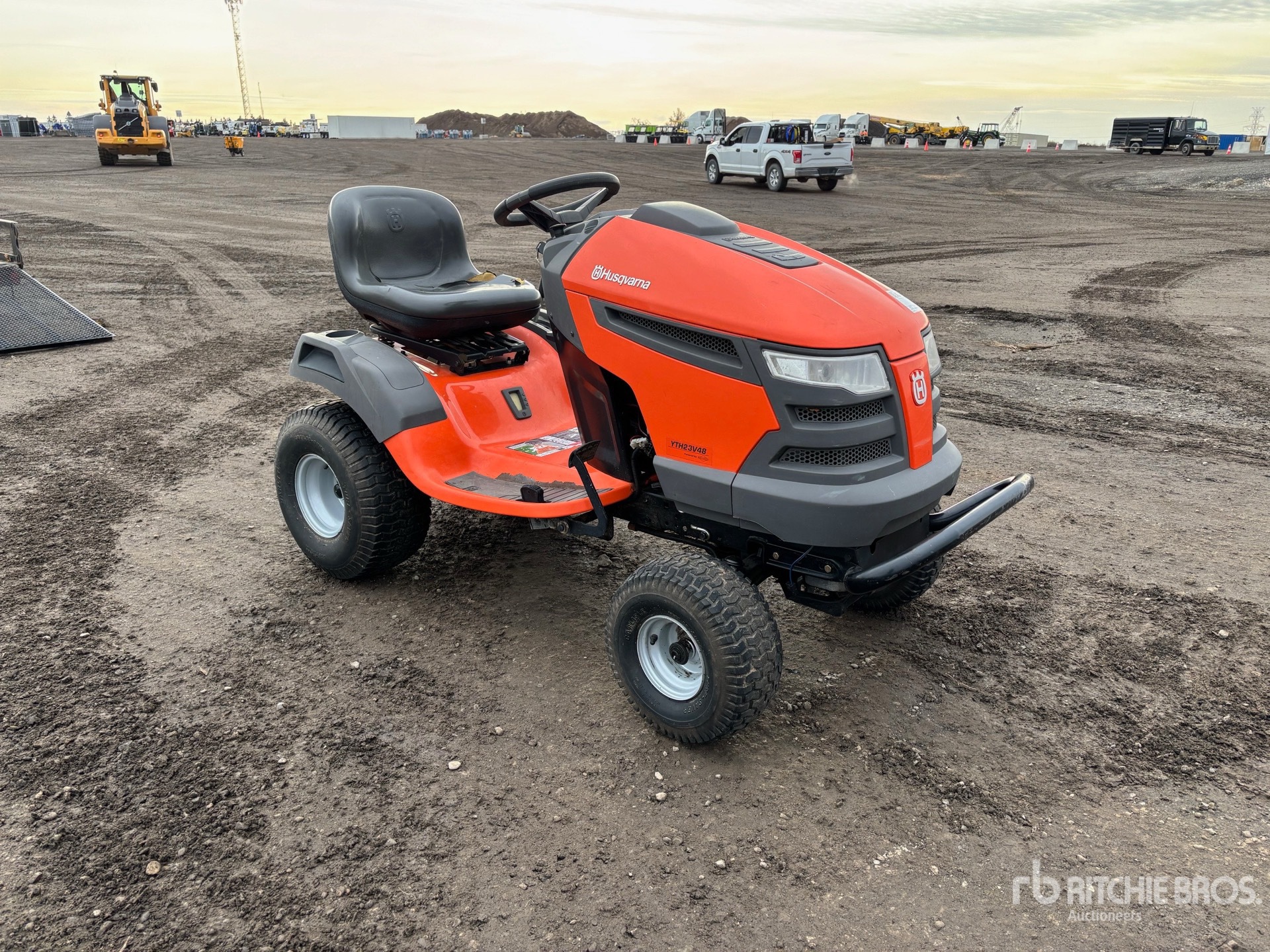 General Appearance with Foto, angolo anteriore destro