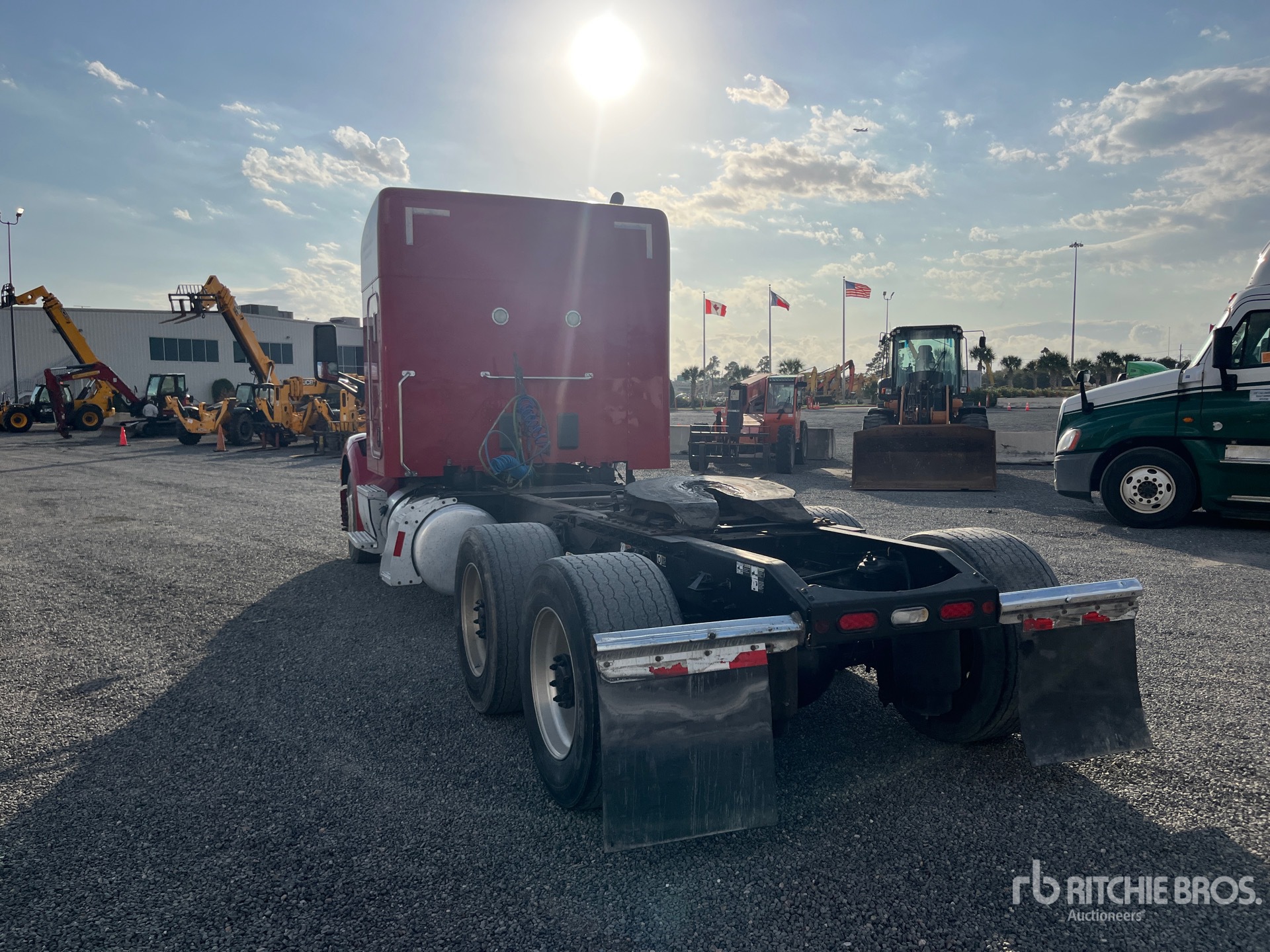 Aspect général with Image, coin arrière gauche