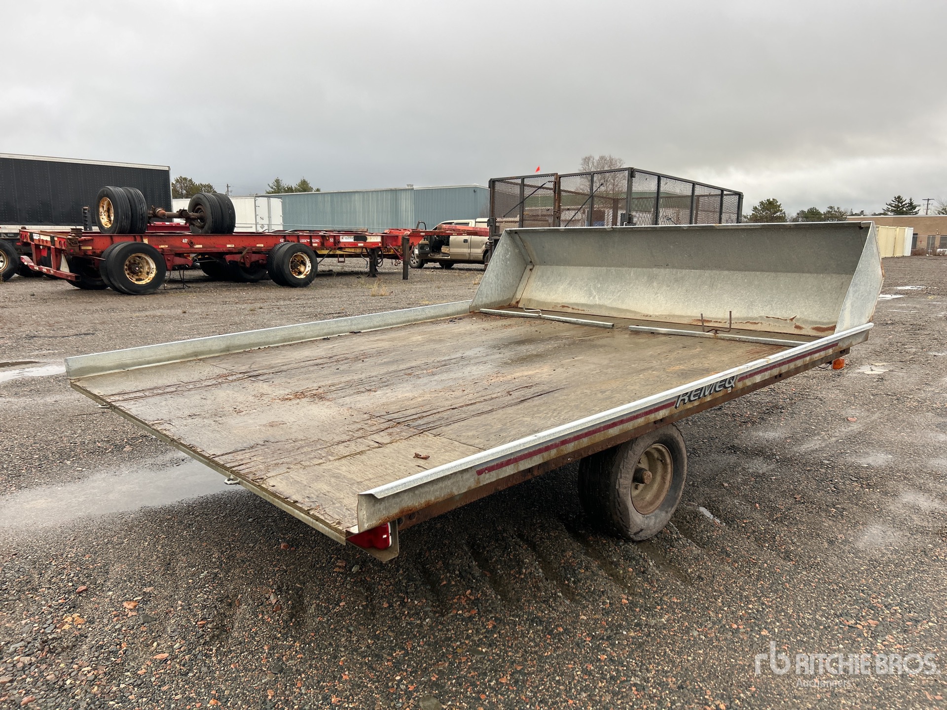 General Appearance with Picture, Right Rear Corner