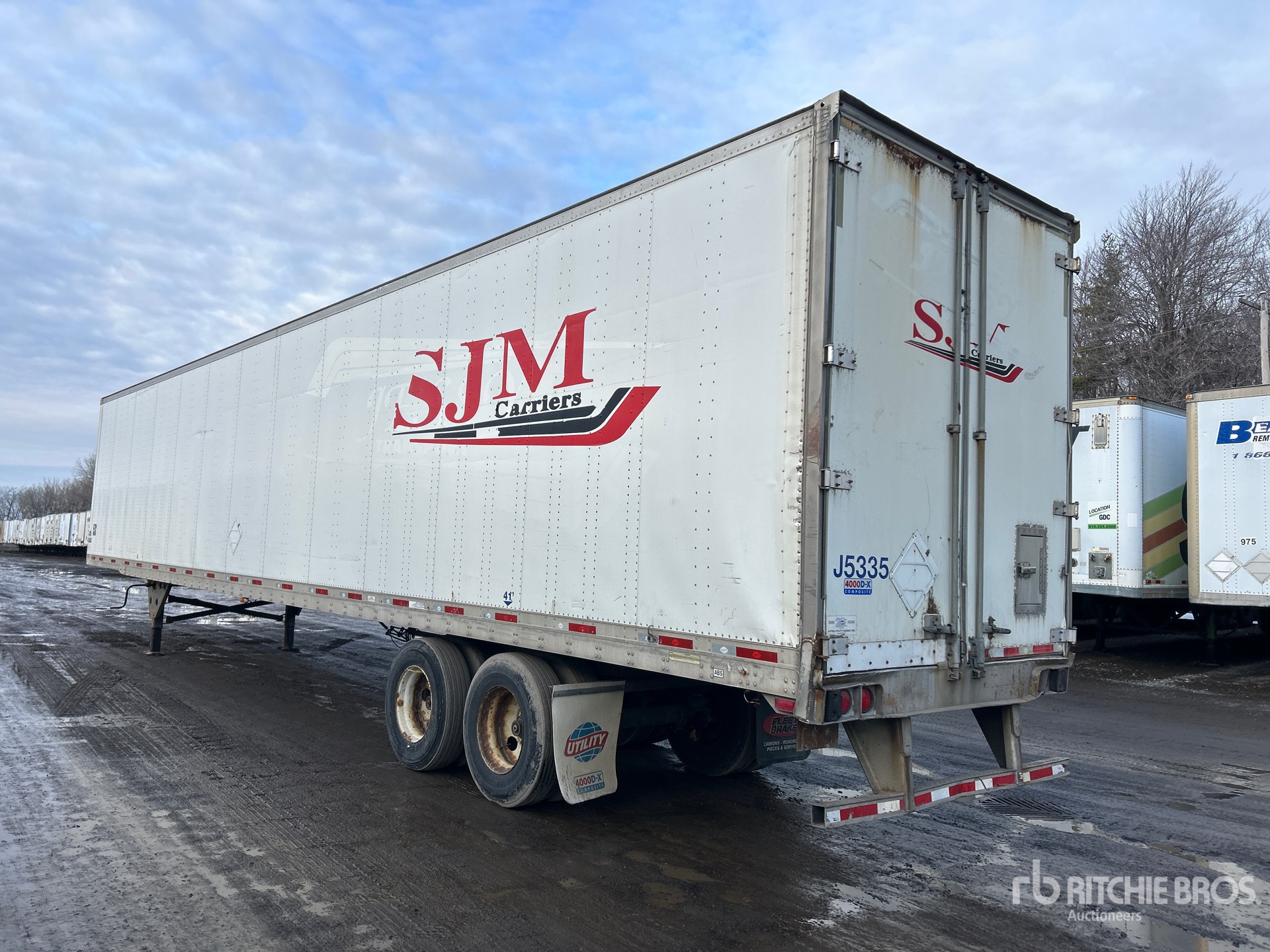 General Appearance with Bild, Ecke hinten links