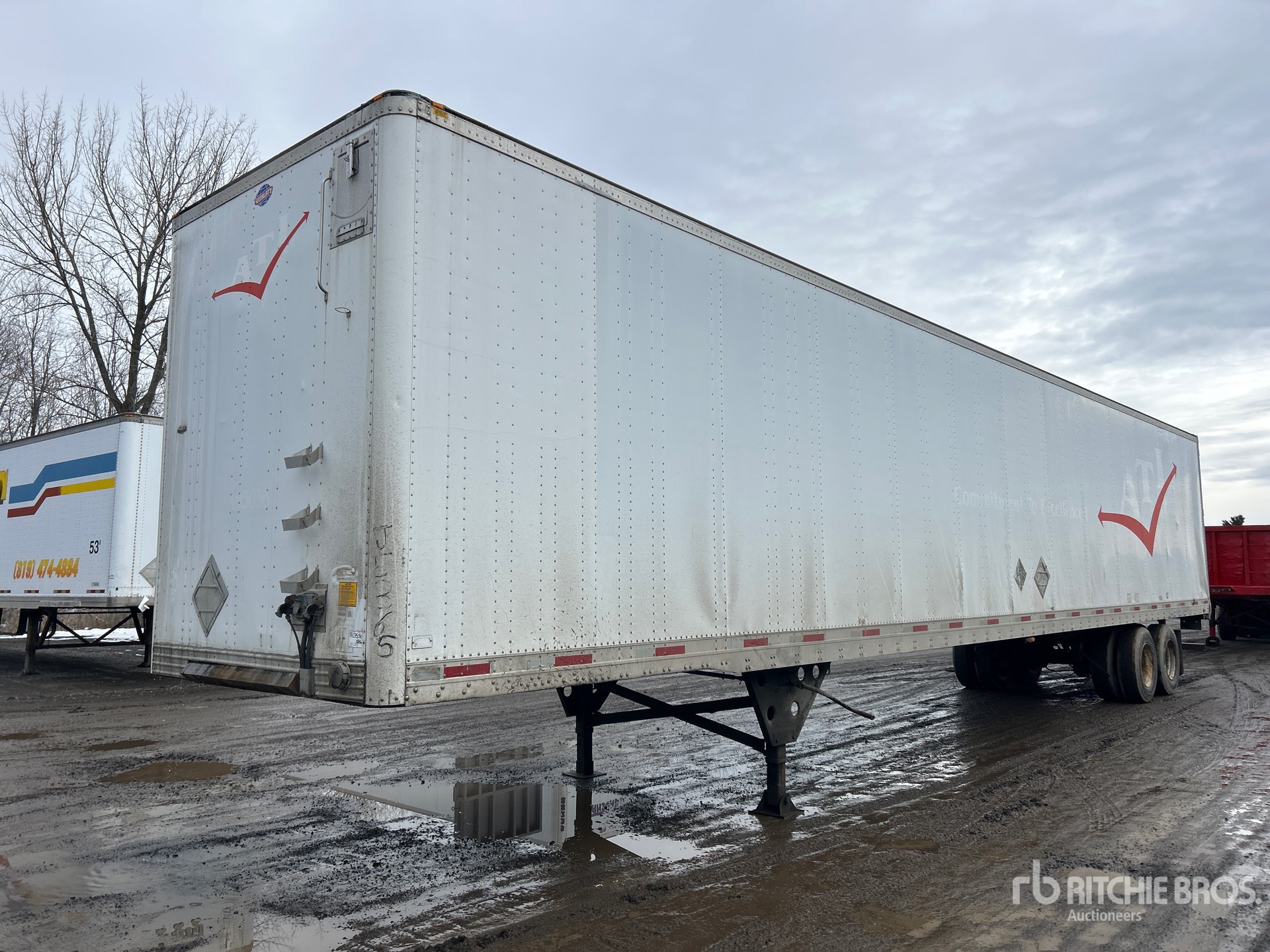 General Appearance with Bild, Ecke vorne links