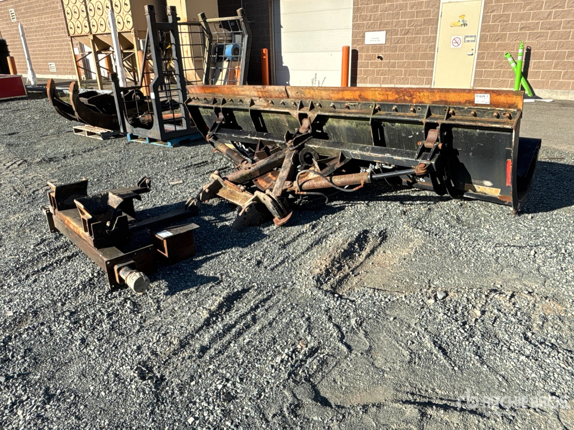 General Appearance with Bild, Ecke hinten rechts