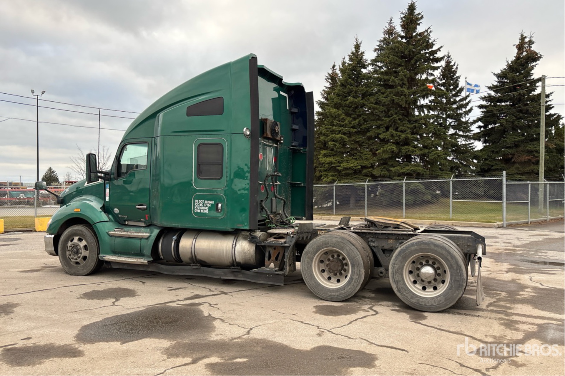 General Appearance with Picture, Left Rear Corner