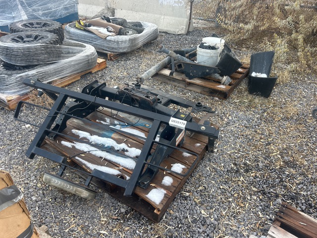 Quantity of (2) Pallets of Ford F250/350 Hitches/ headache rack/ driveline.