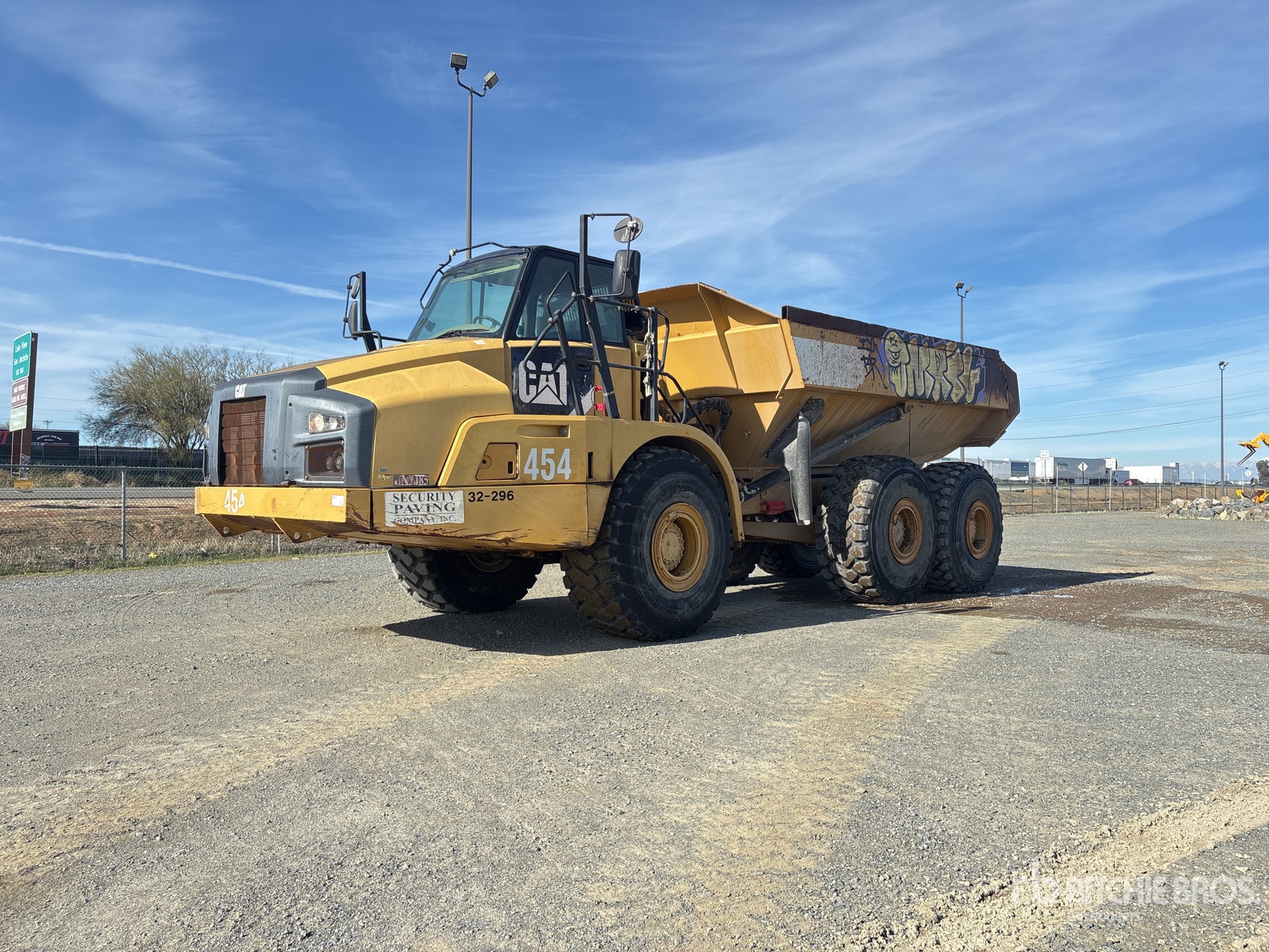 General Appearance with Featured Photo