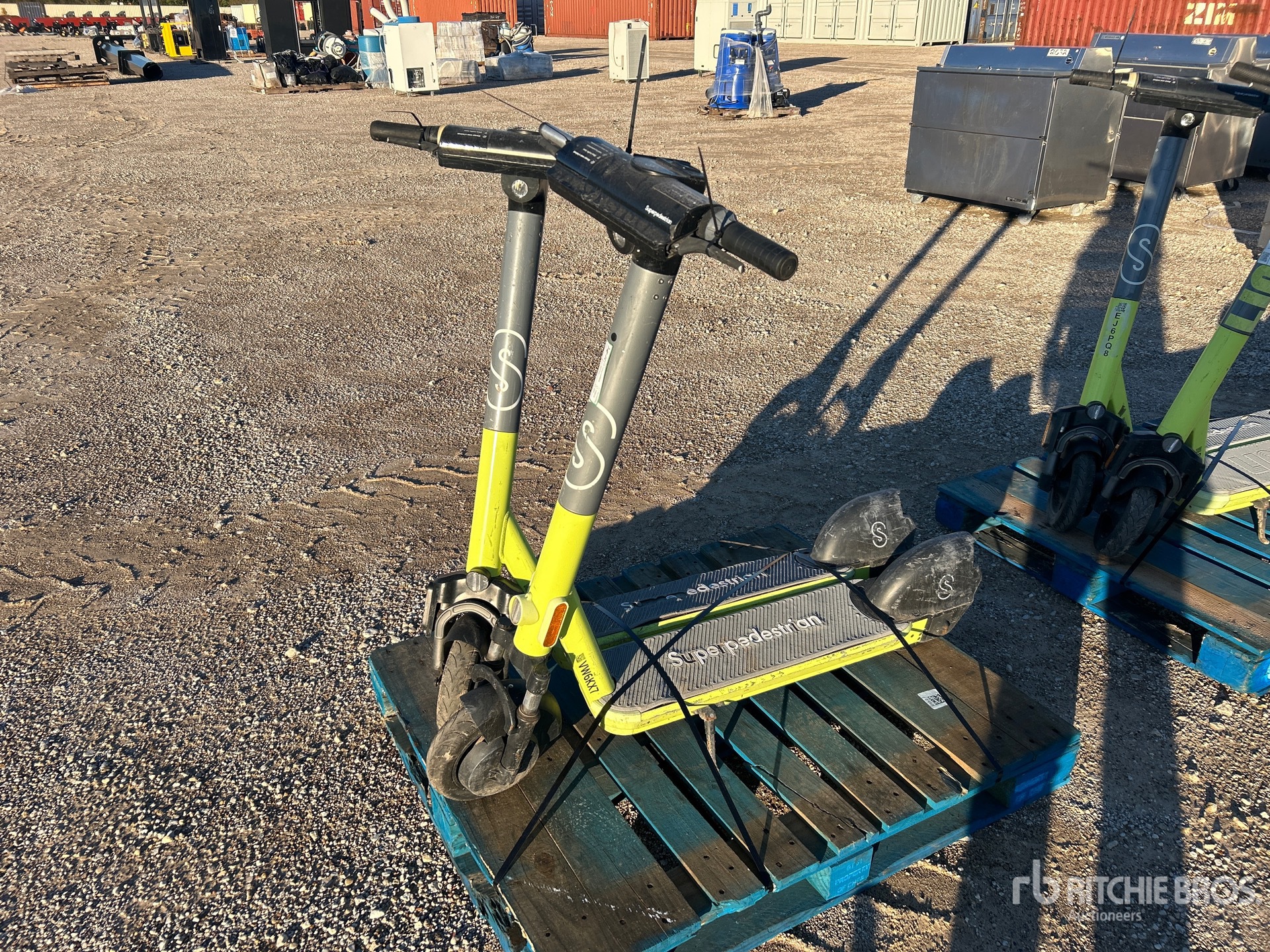 General Appearance with Picture, Left Front Corner