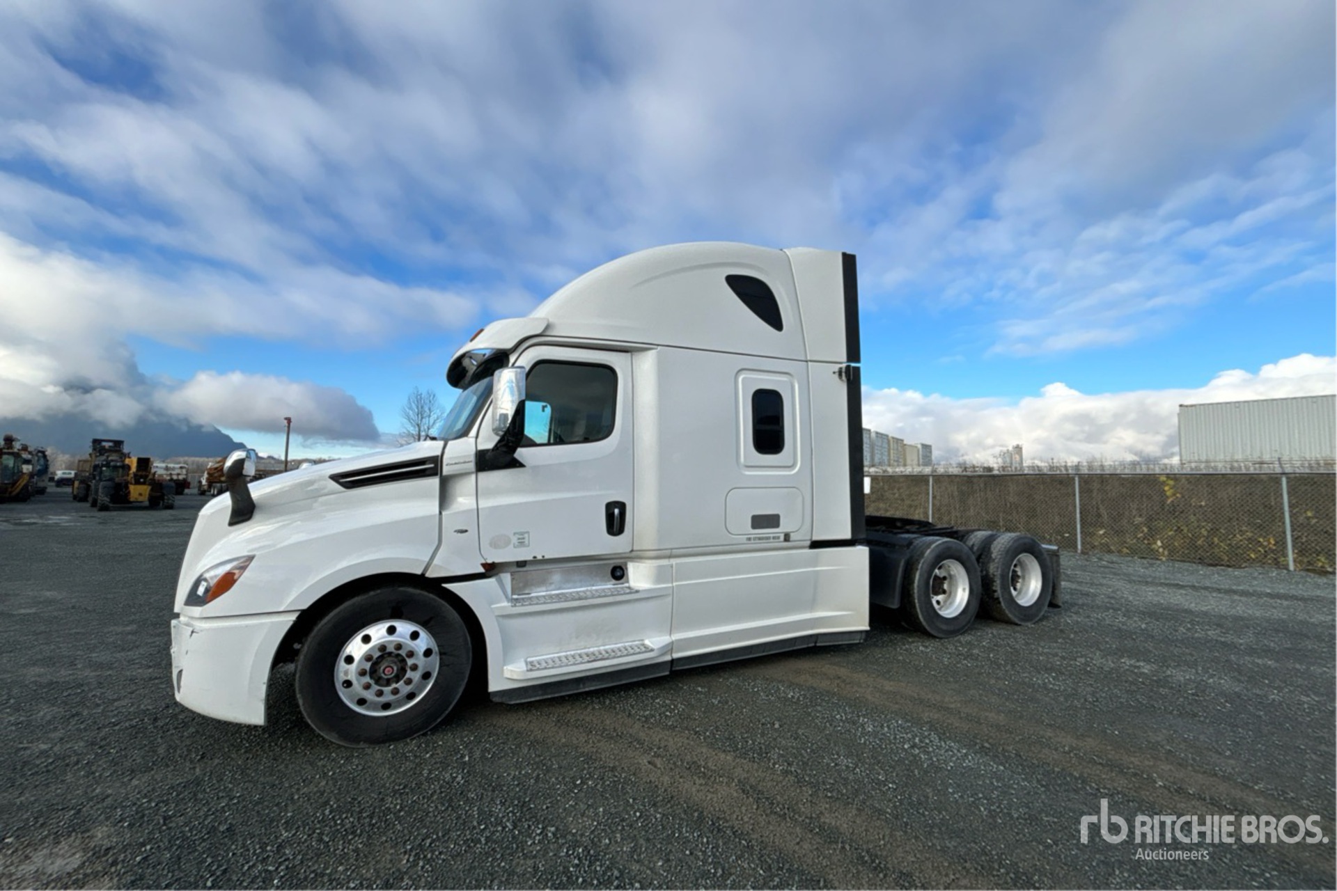 Aspect général with Image, coin avant gauche