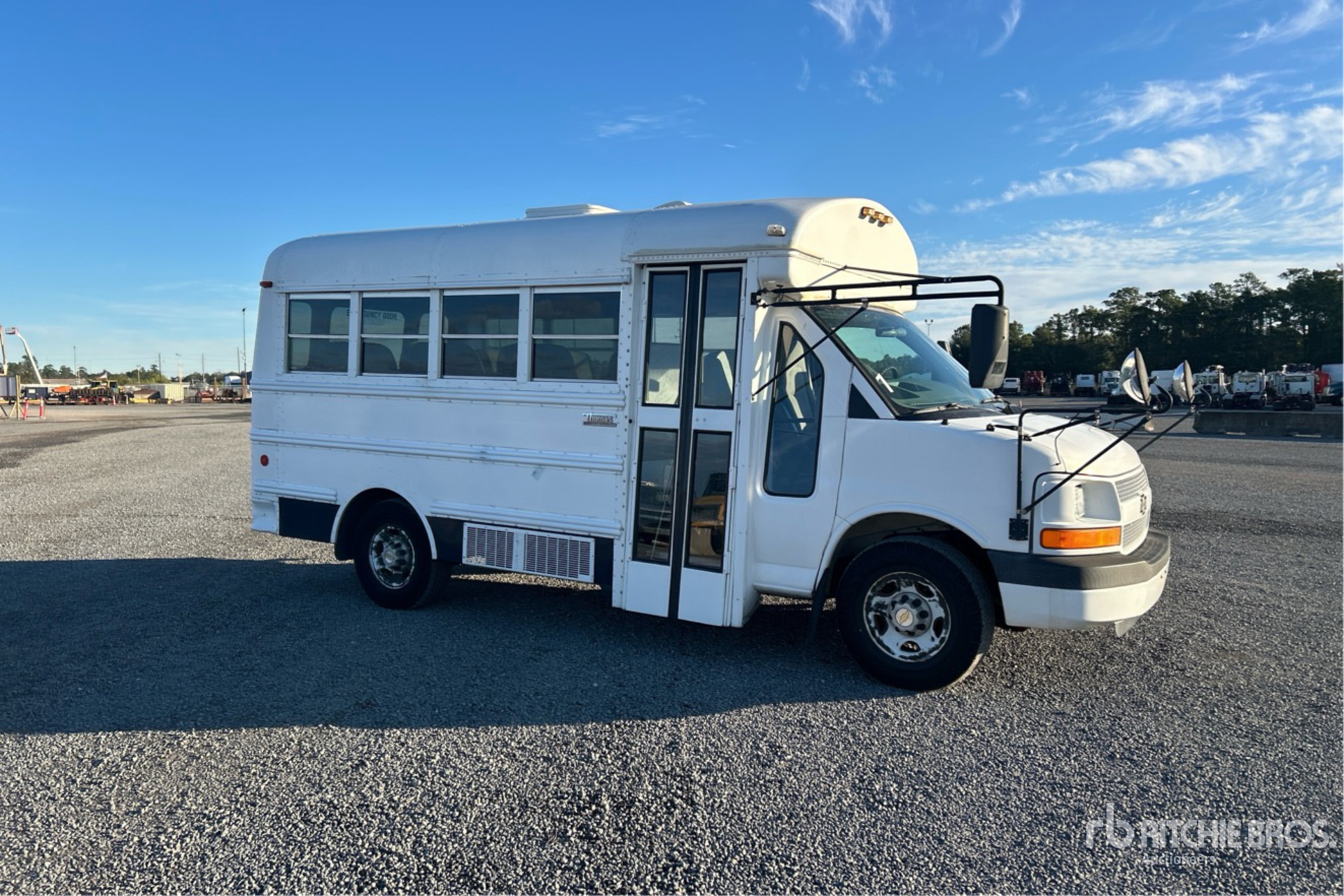 General Appearance with Foto, angolo anteriore destro