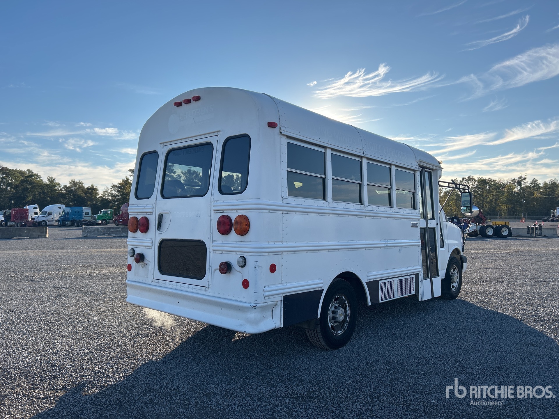 General Appearance with Picture, Right Rear Corner