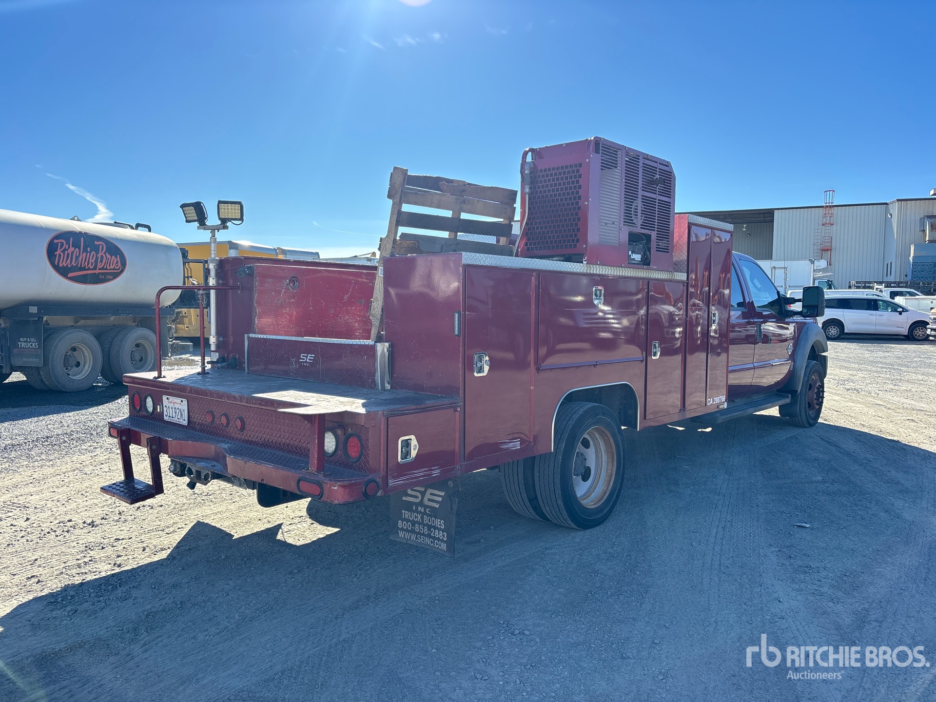 General Appearance with Picture, Right Rear Corner