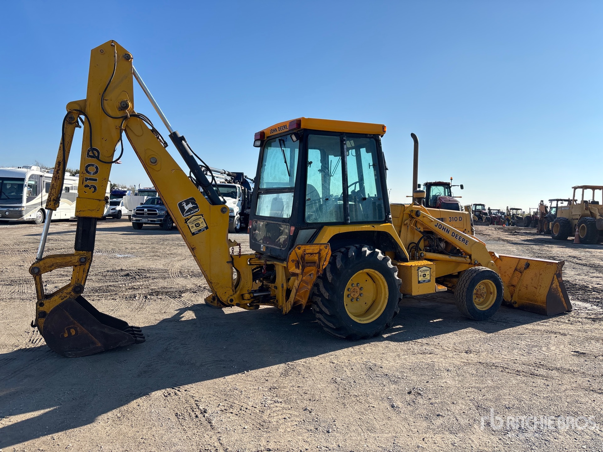 General Appearance with Foto, angolo anteriore sinistro